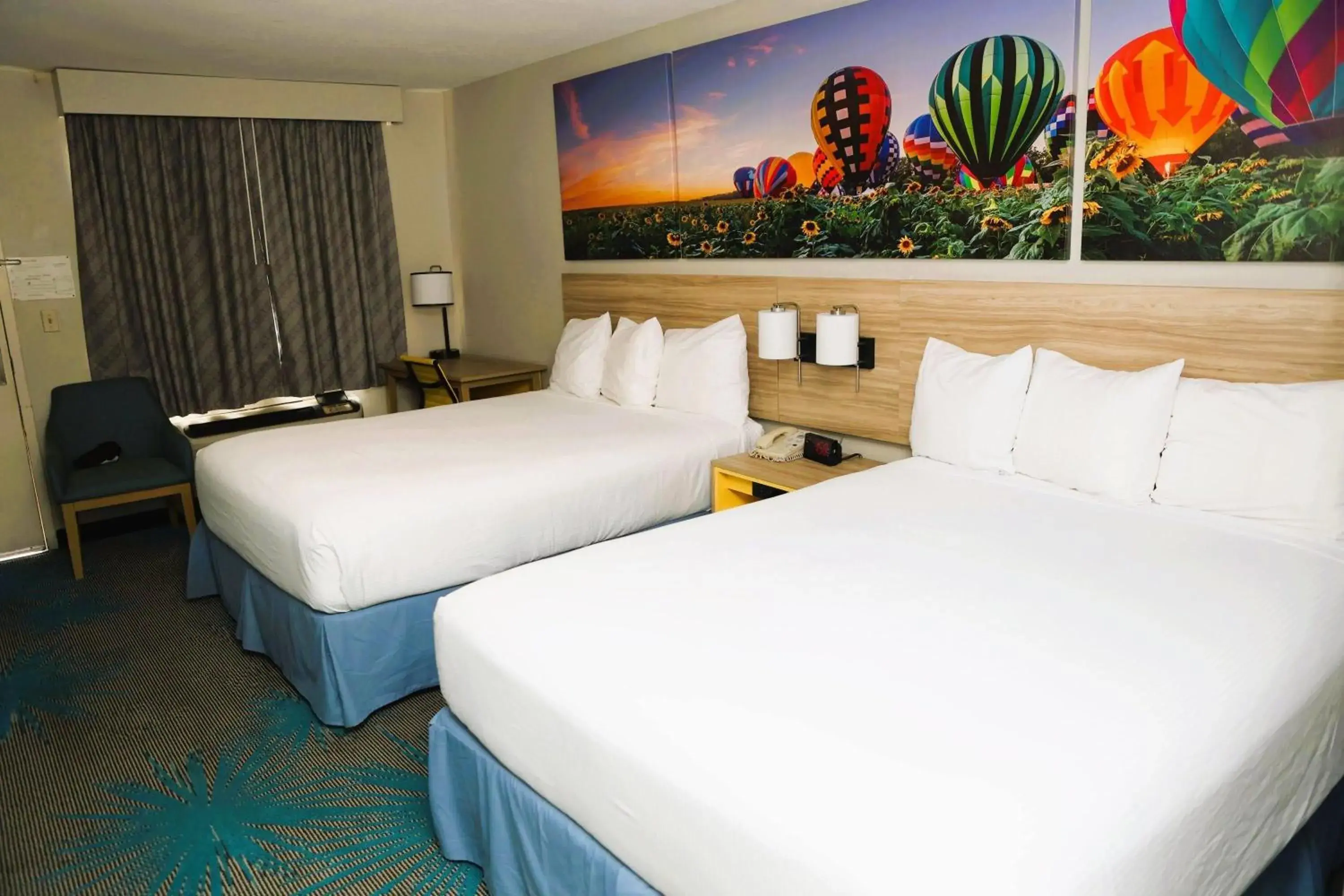 Queen Room with Two Queen Beds - Non-Smoking in Days Inn by Wyndham East Albuquerque Queen Room with Two Queen Beds - Non-Smoking in Days Inn by Wyndham East Albuquerque