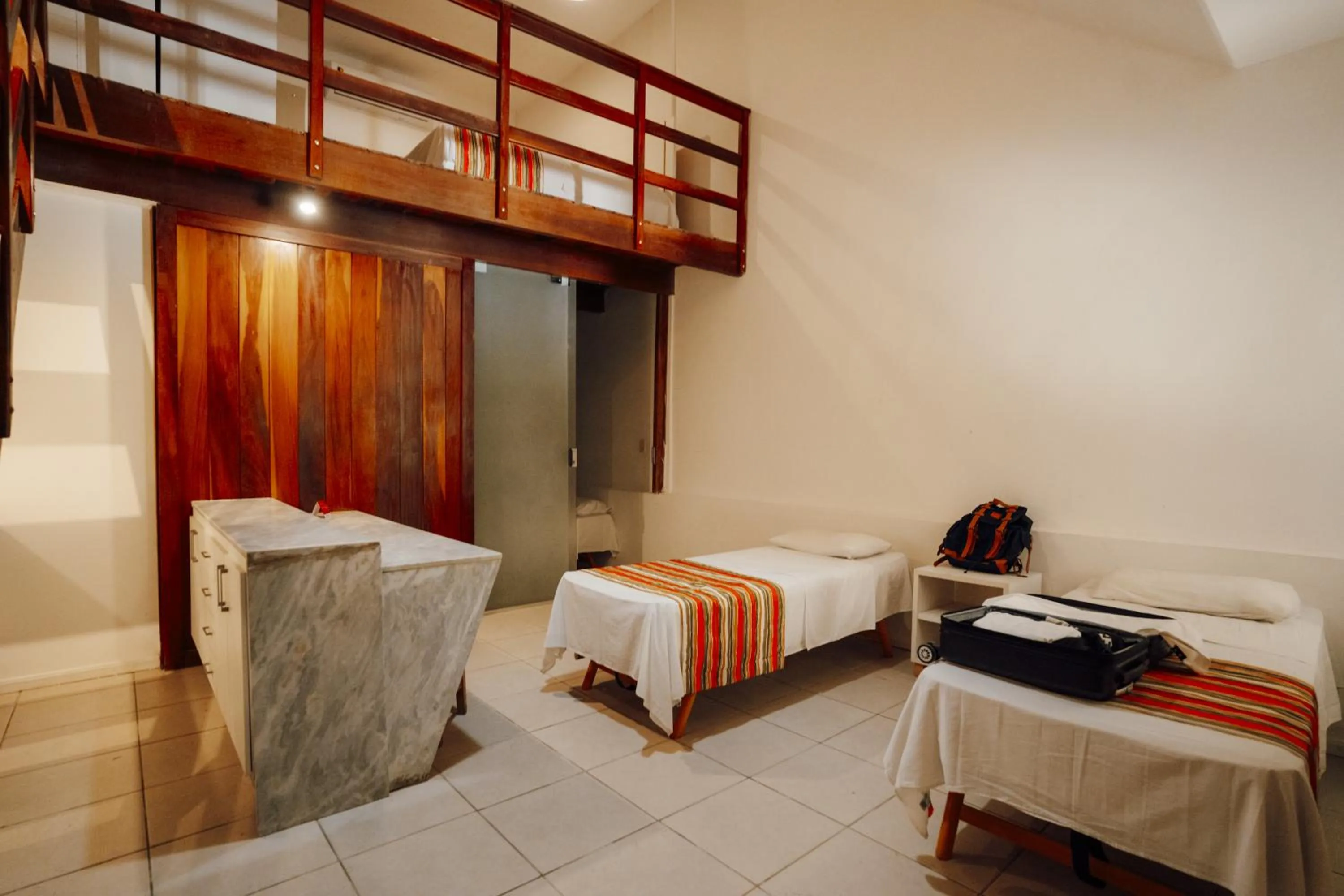 Kitchen or kitchenette, Bed in Hotel VillaOeste