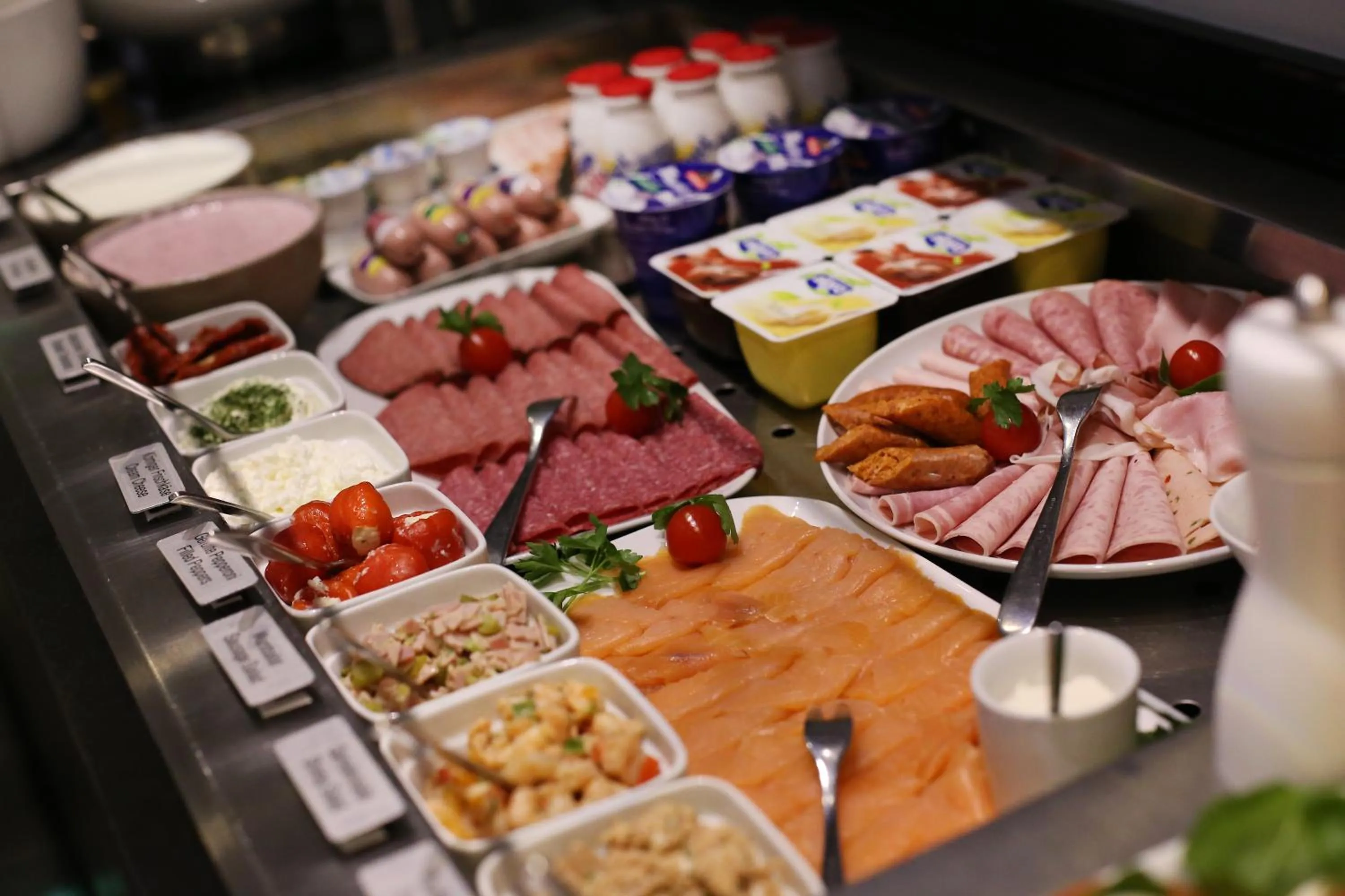 Buffet breakfast in Schiller 5 Hotel