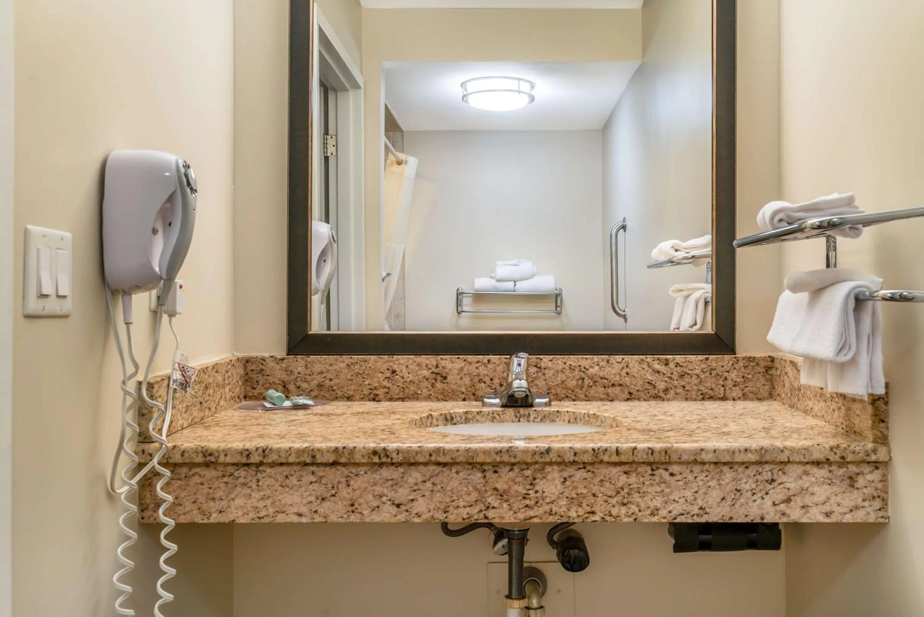 Bathroom in Best Western of Hartland