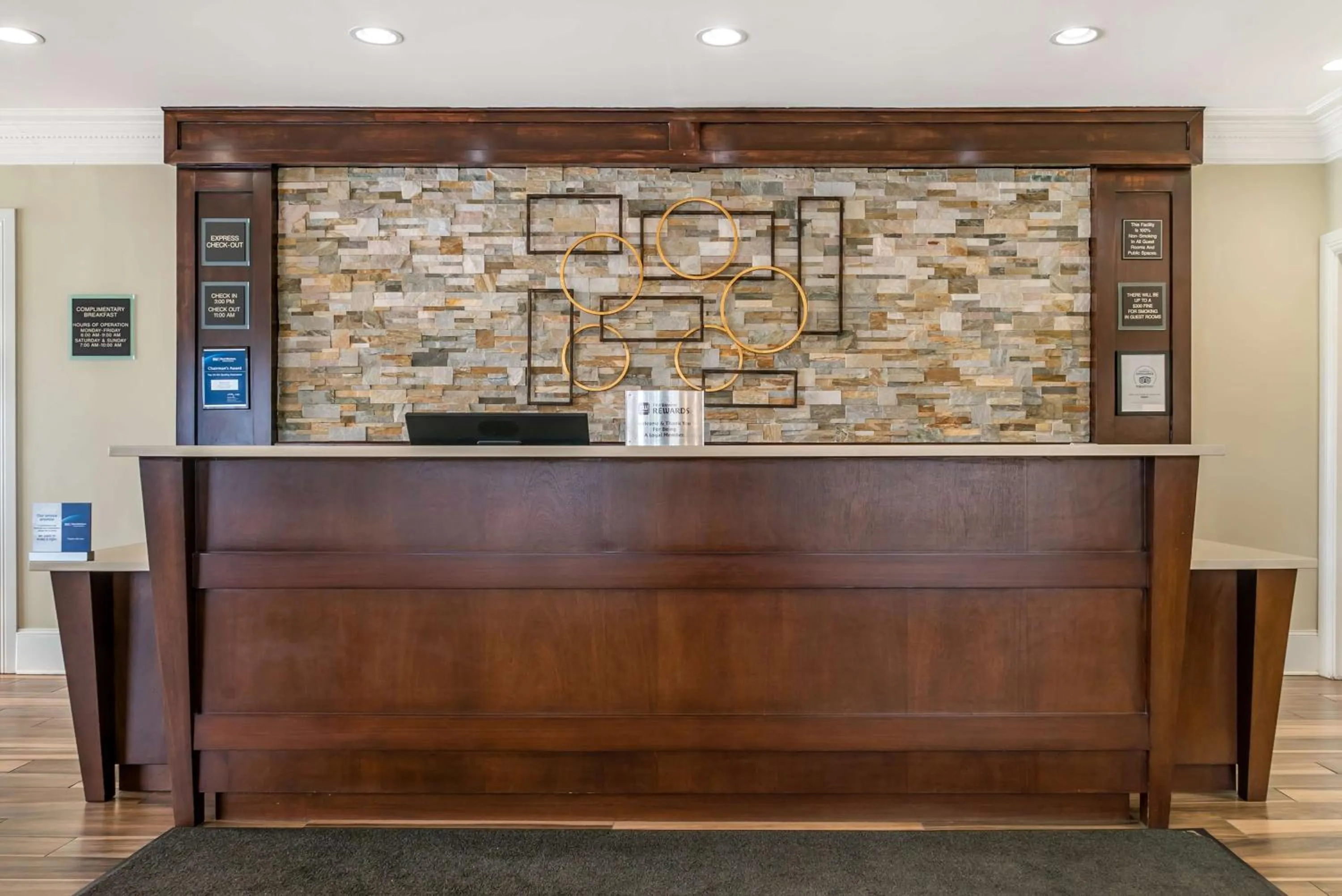 Lobby or reception in Best Western of Hartland