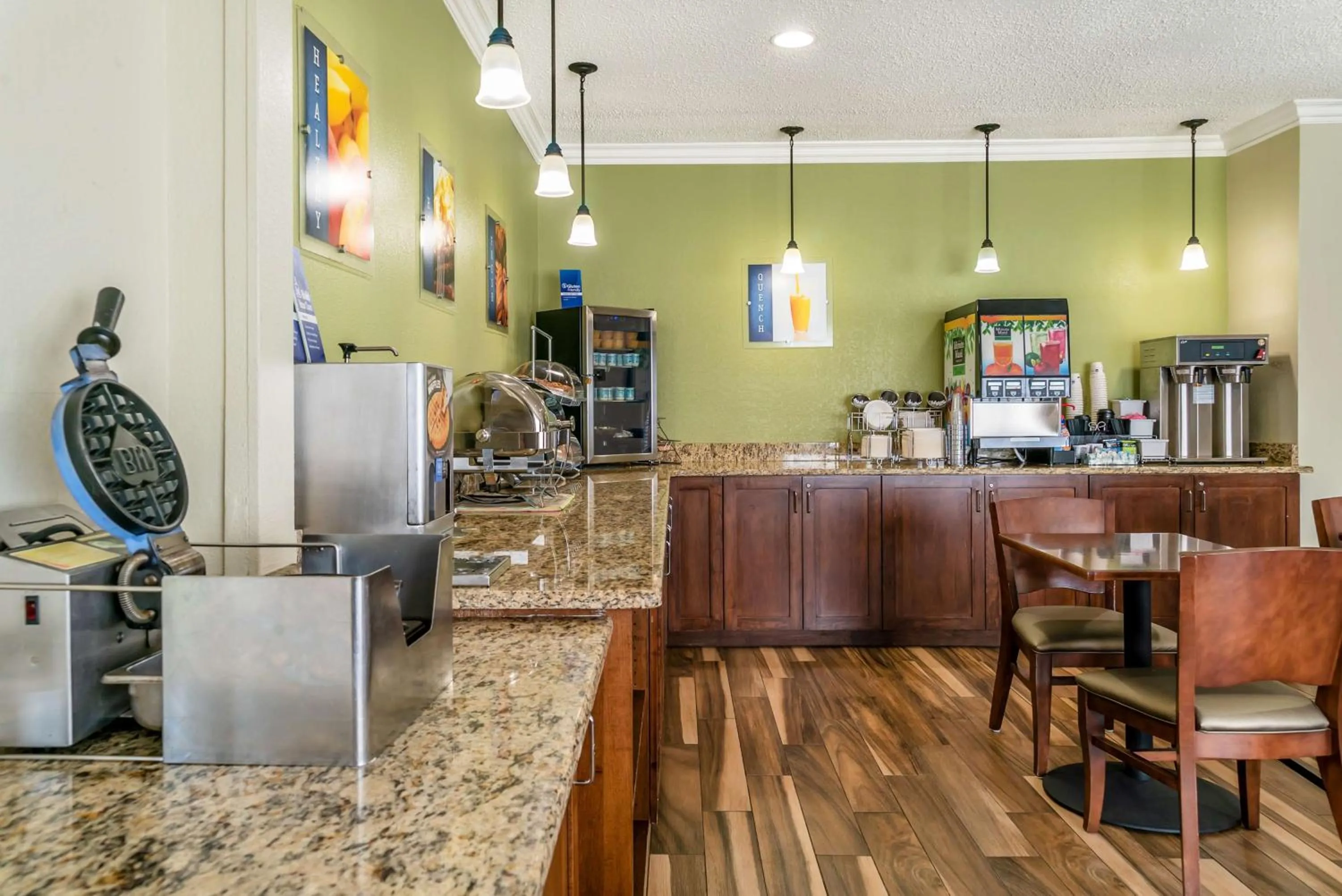 Breakfast in Best Western of Hartland