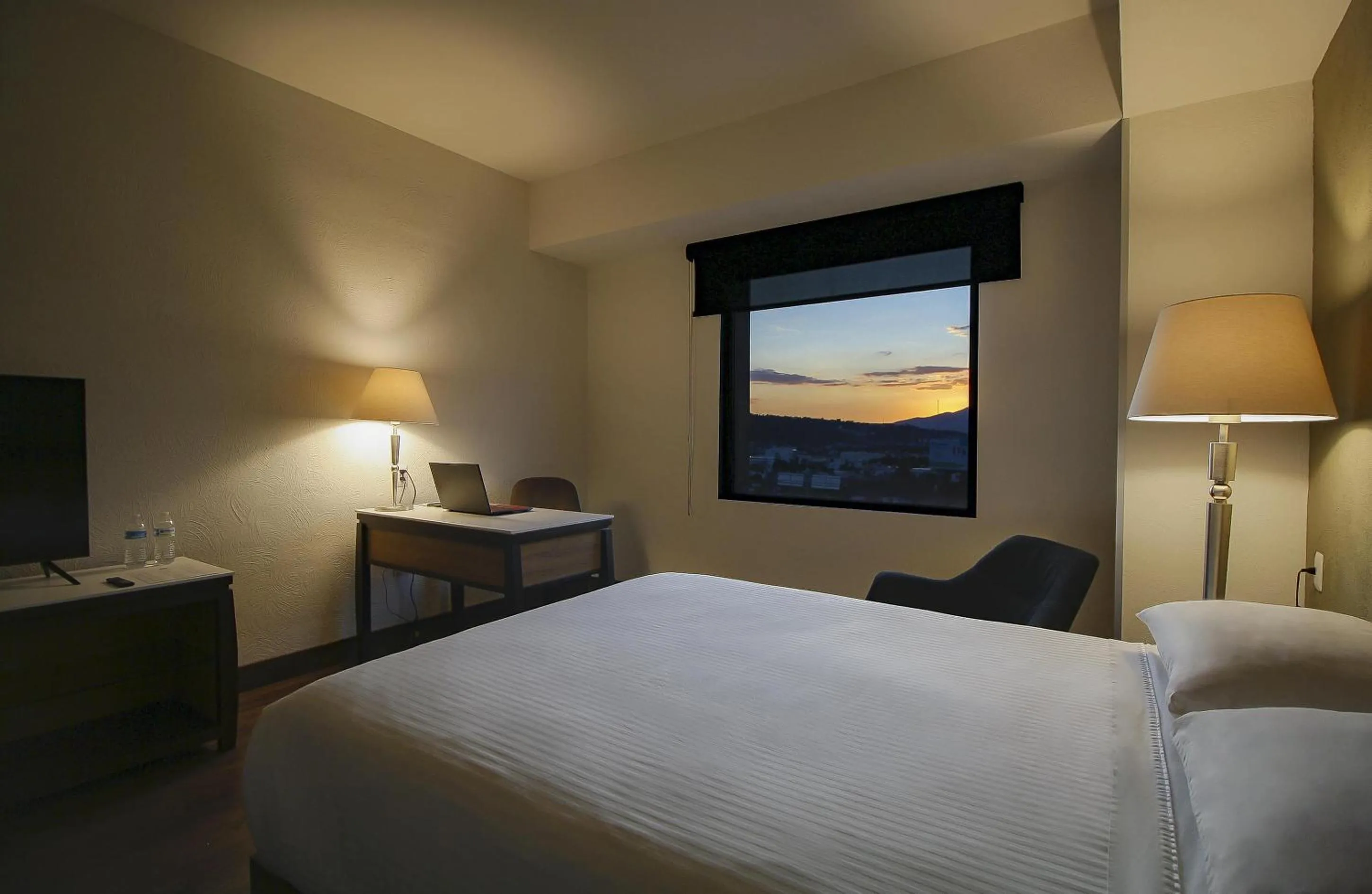 Natural landscape, Bed in Hotel Turotel Morelia