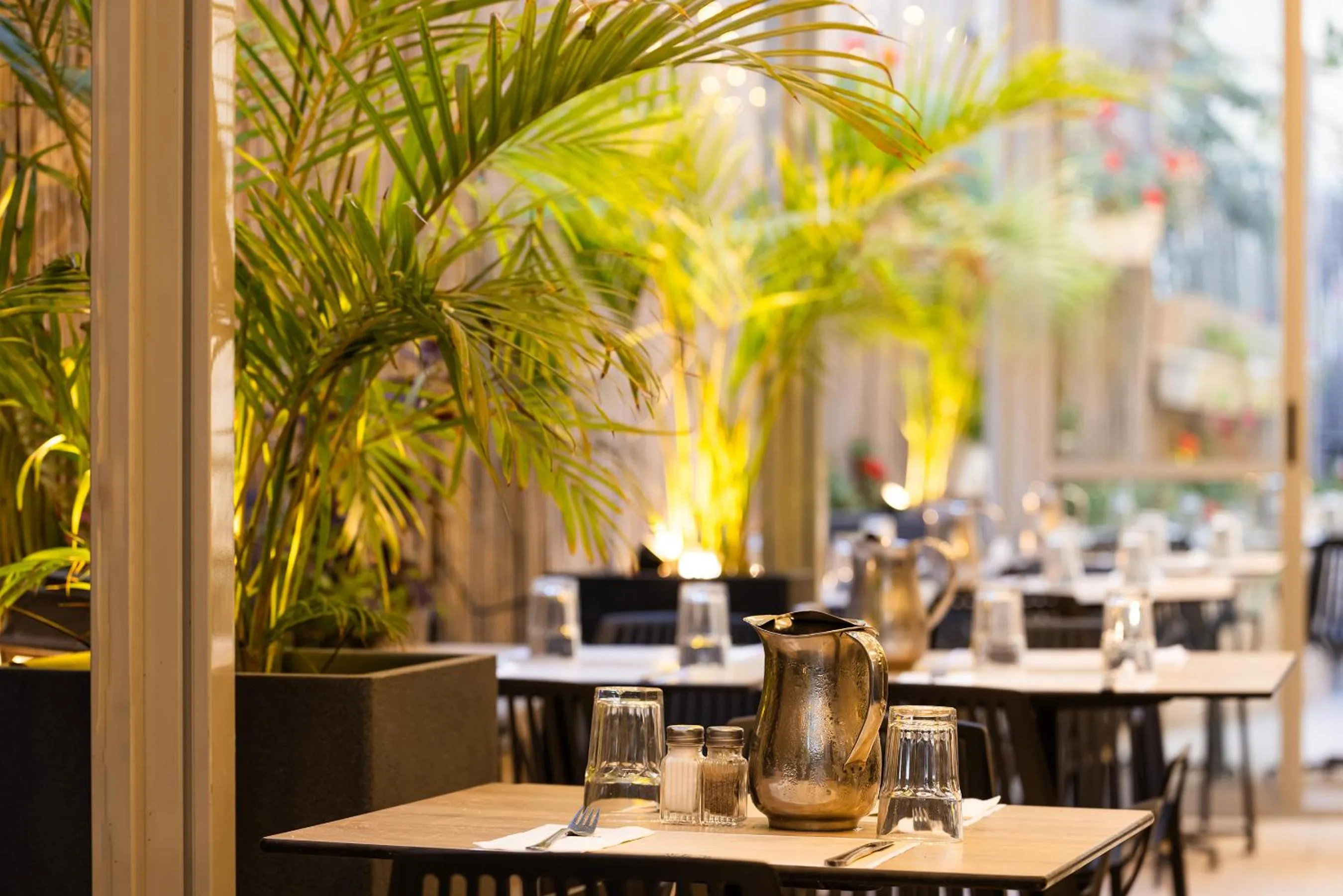 Dining area in Caesar Premier Jerusalem Hotel