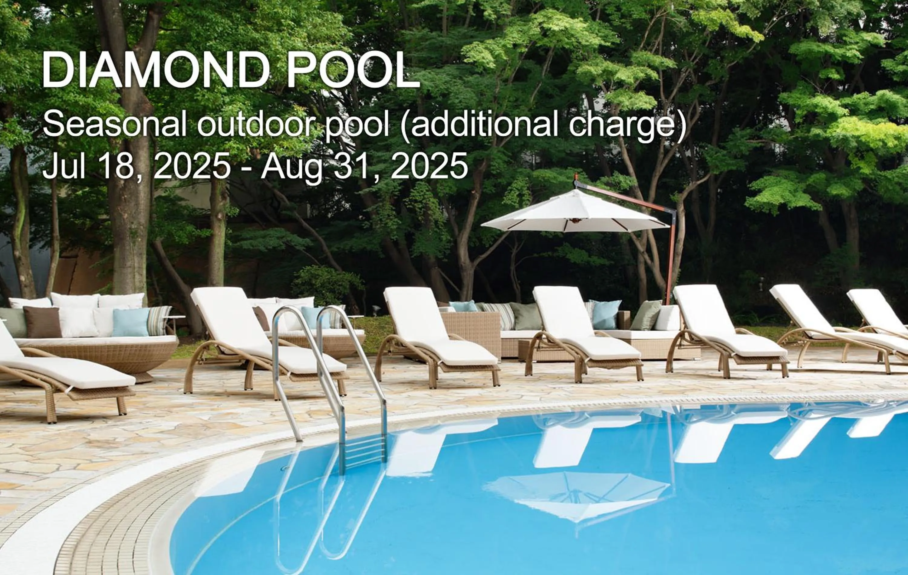 Swimming pool in Grand Prince Hotel Takanawa