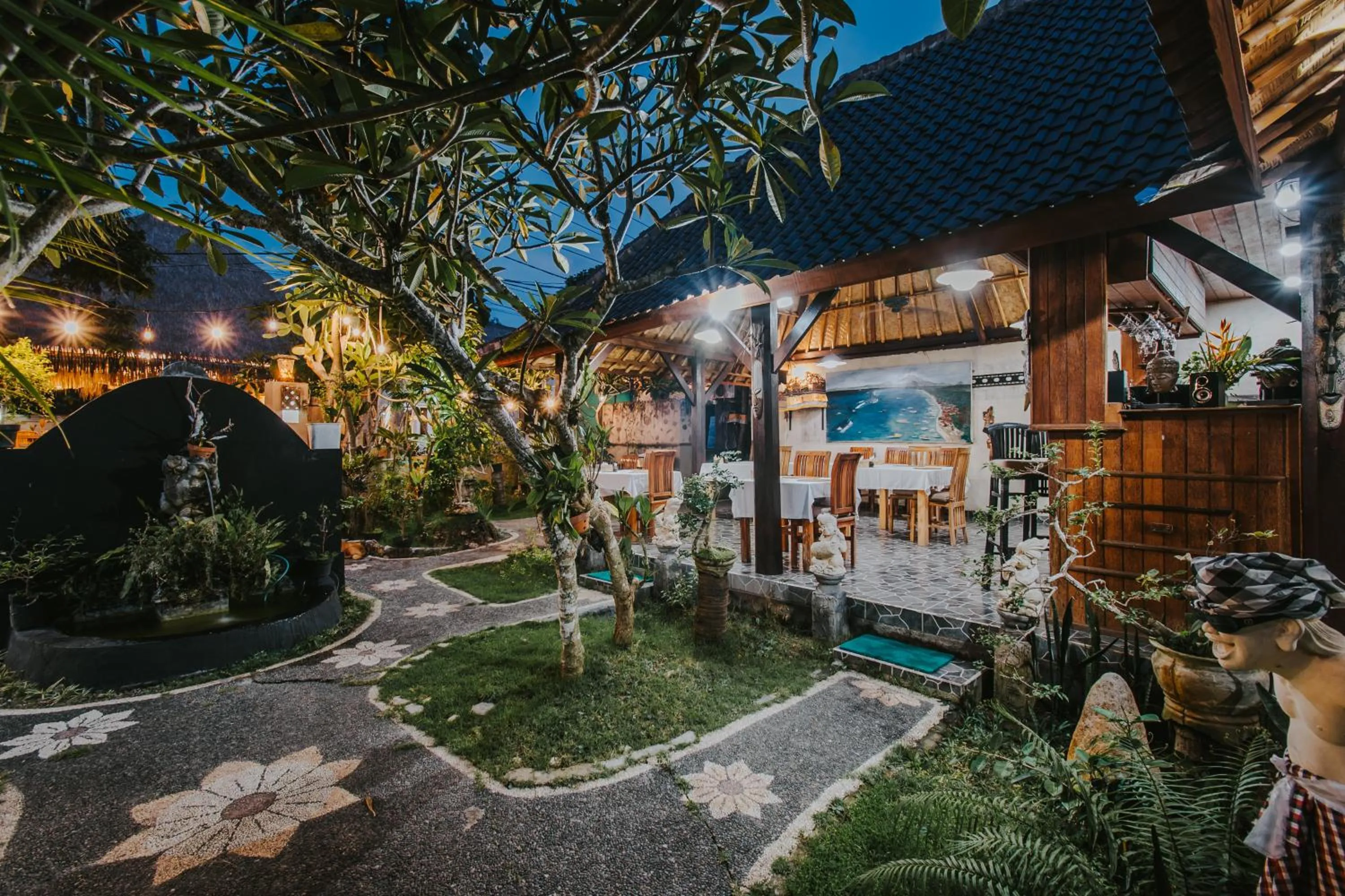 Alam Nusa Bungalow Huts & Spa
