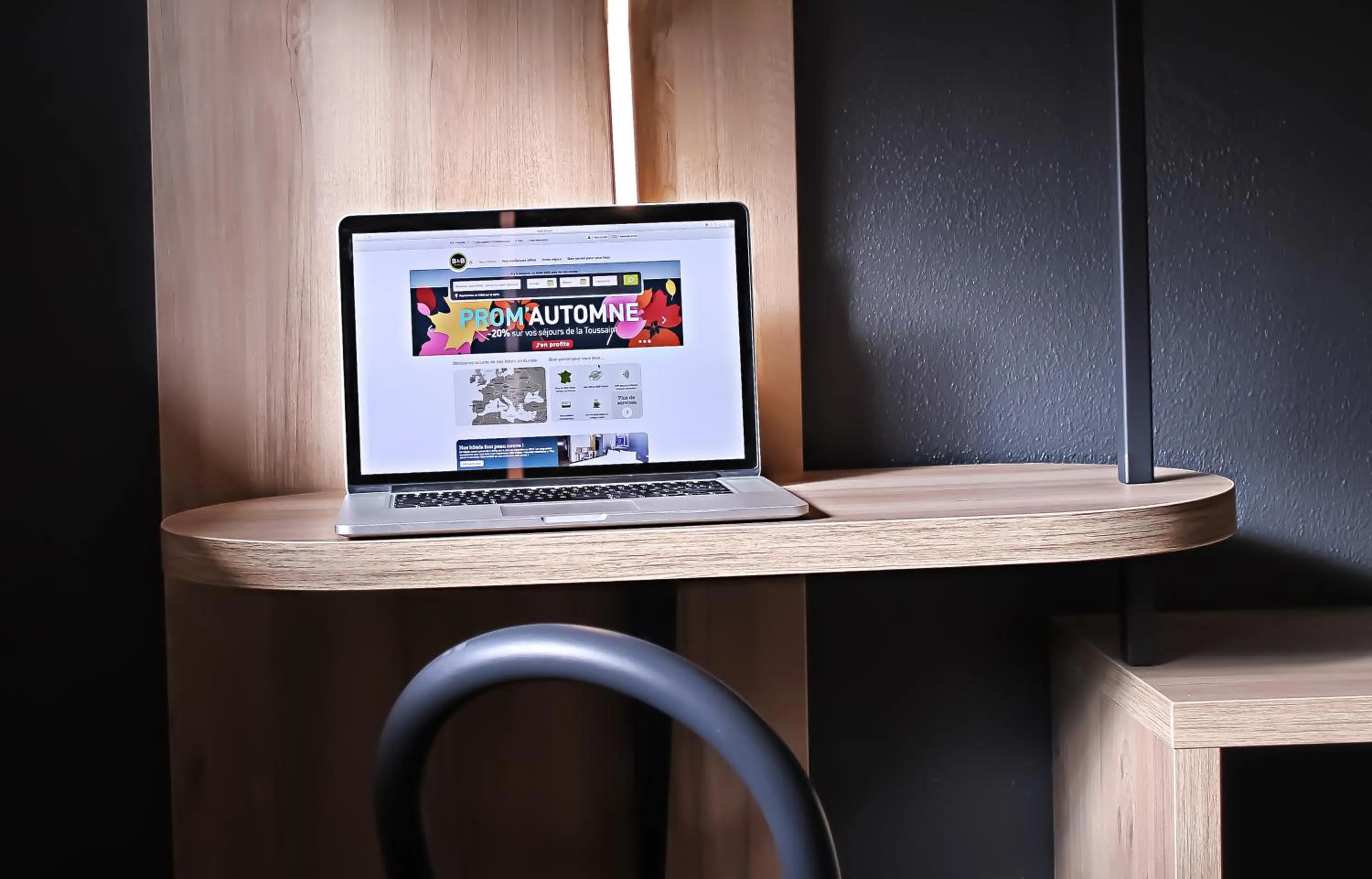 Bedroom in B&B HOTEL NANTERRE Rueil-Malmaison