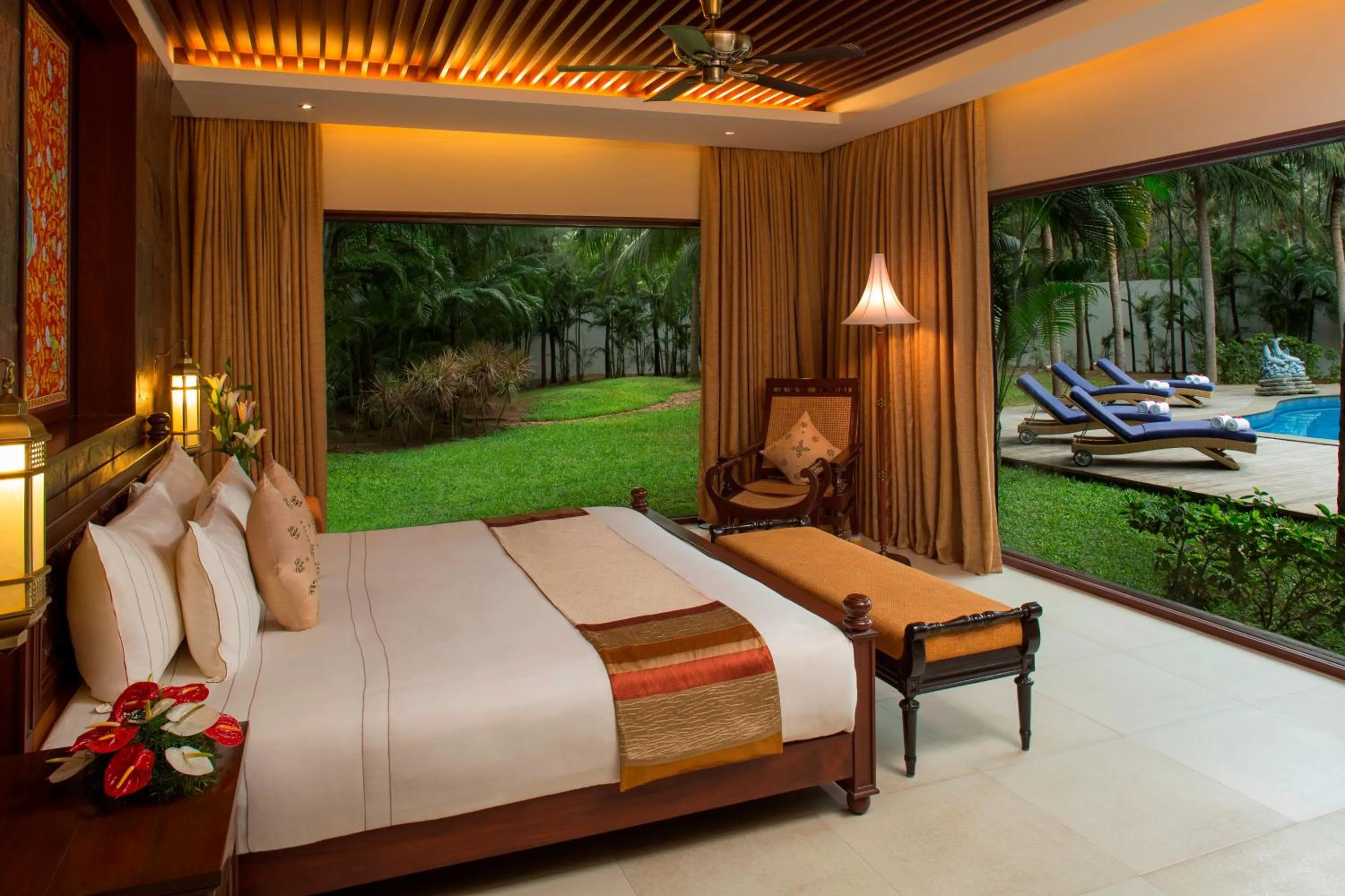 Bedroom, Bed in Radisson Blu Resort Temple Bay Mamallapuram