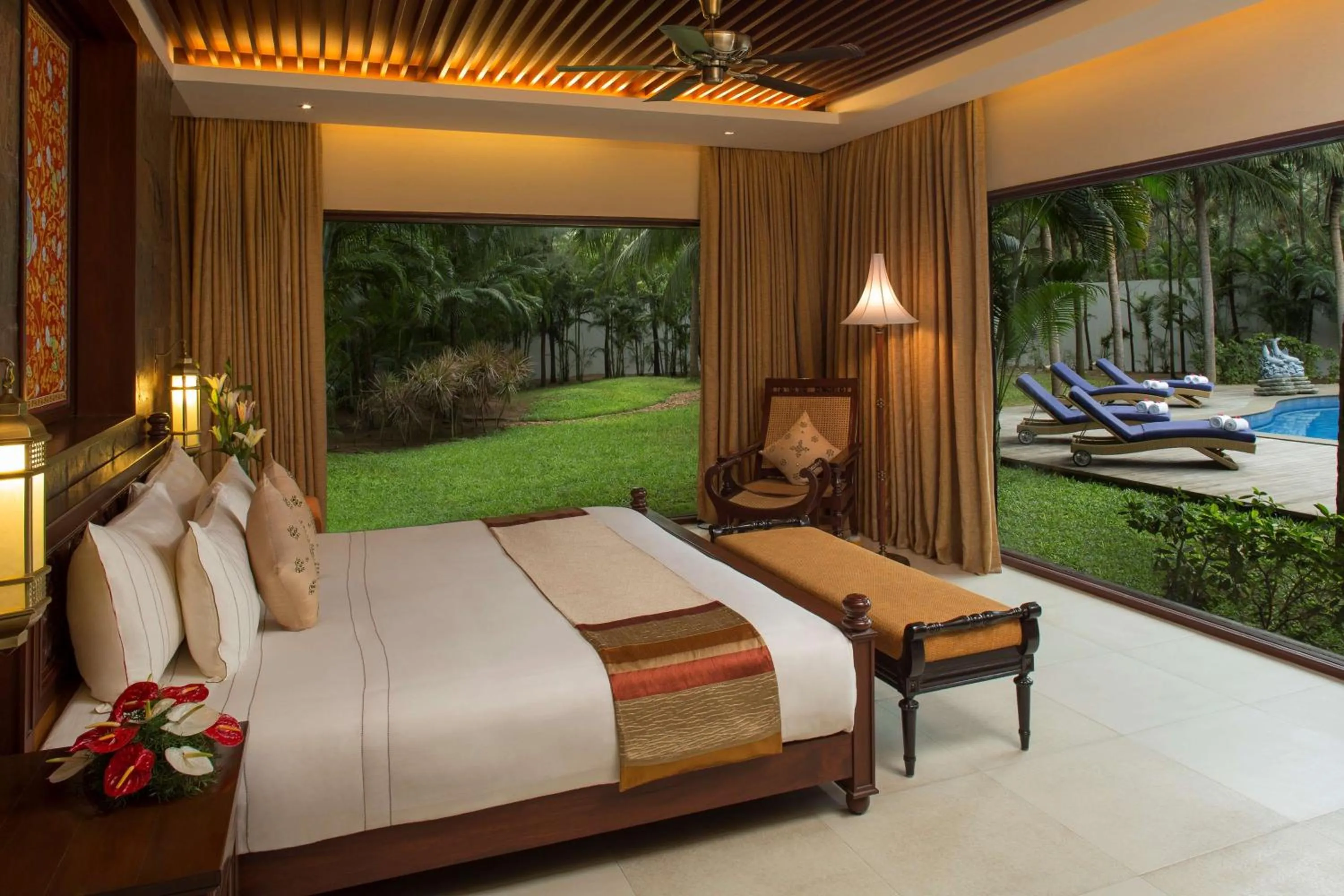 Photo of the whole room, Bed in Radisson Blu Resort Temple Bay Mamallapuram