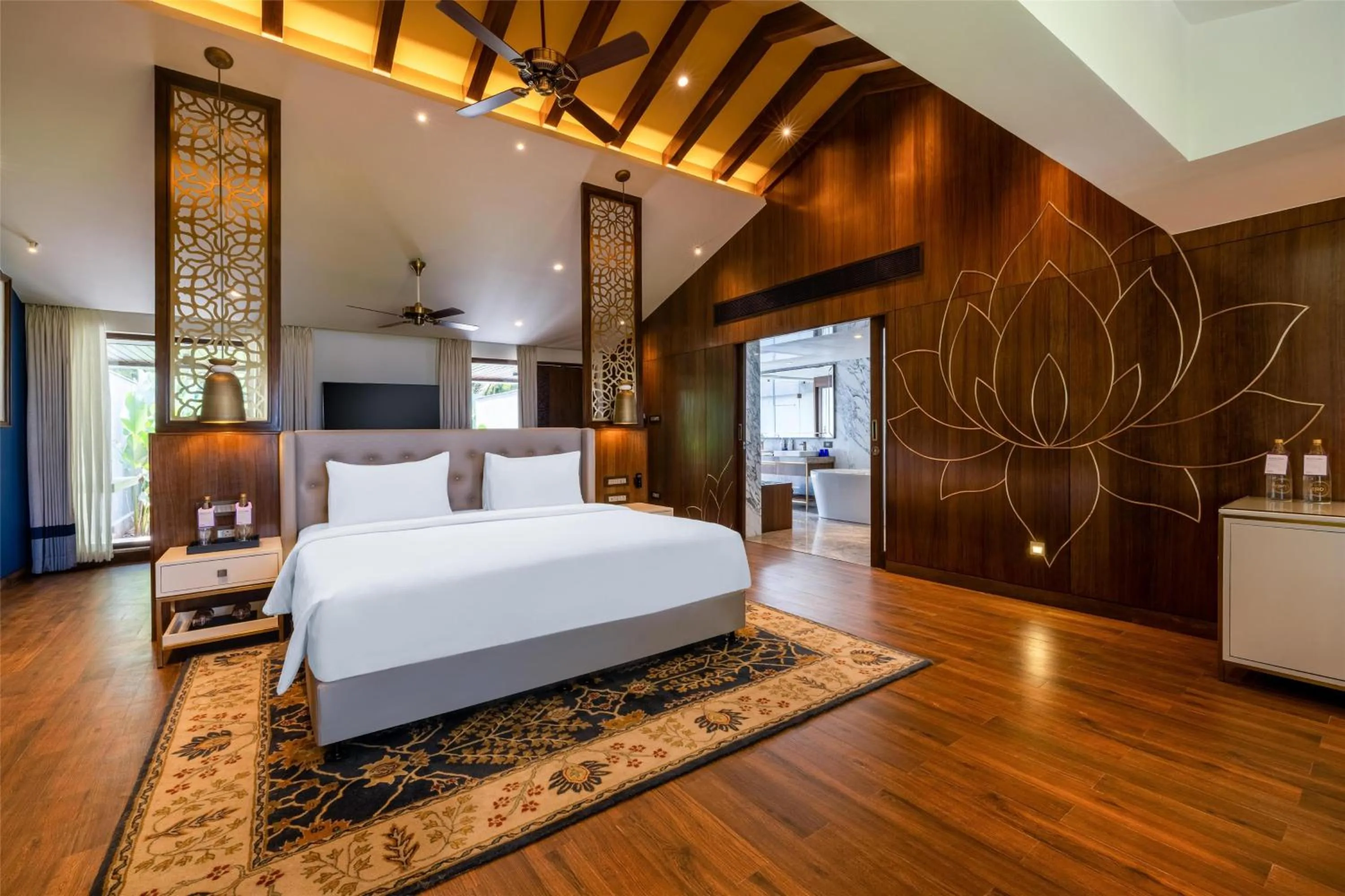 Photo of the whole room, Bed in Radisson Blu Resort Temple Bay Mamallapuram