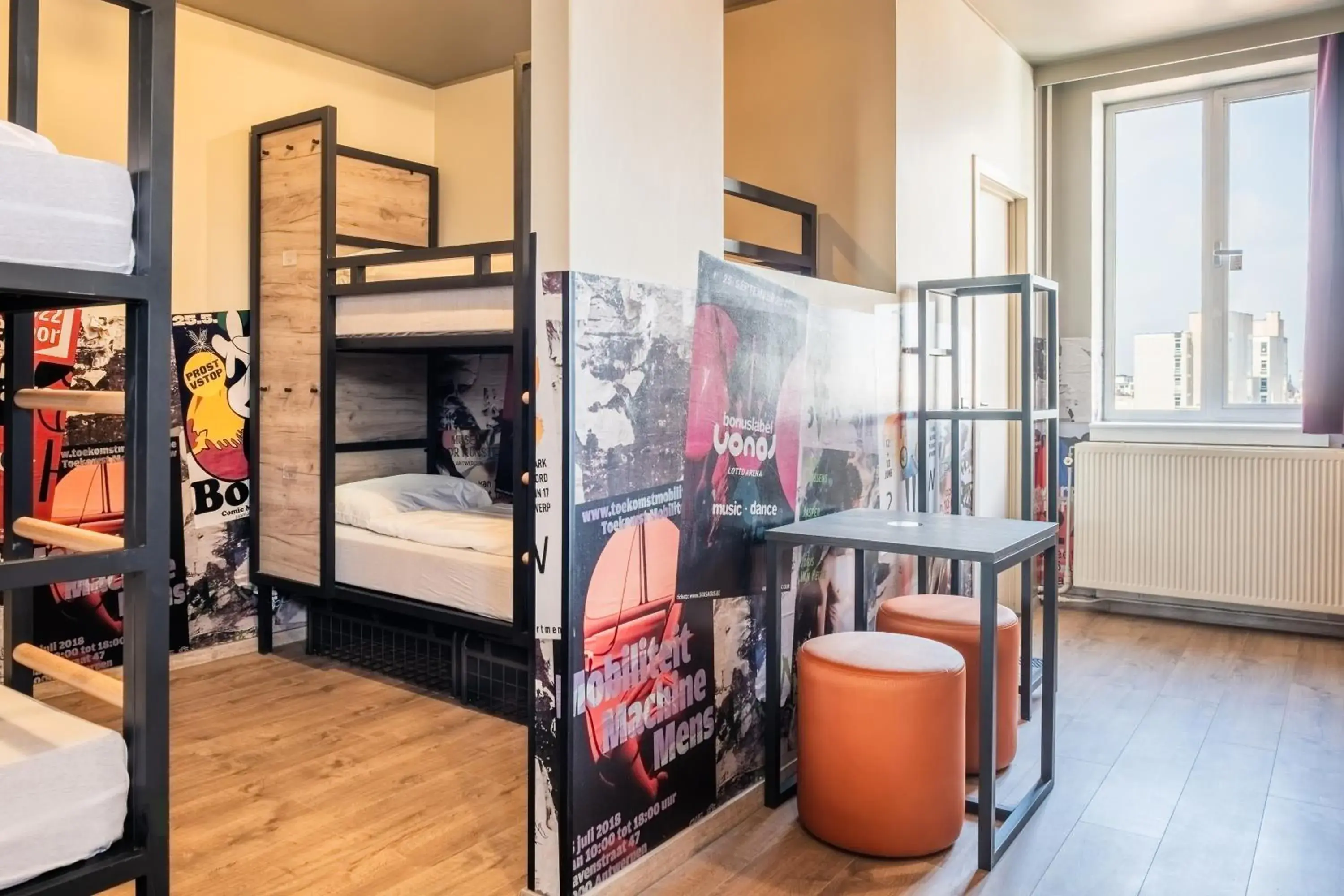 Quadruple Room in a&o Antwerpen Centraal Quadruple Room in a&o Antwerpen Centraal