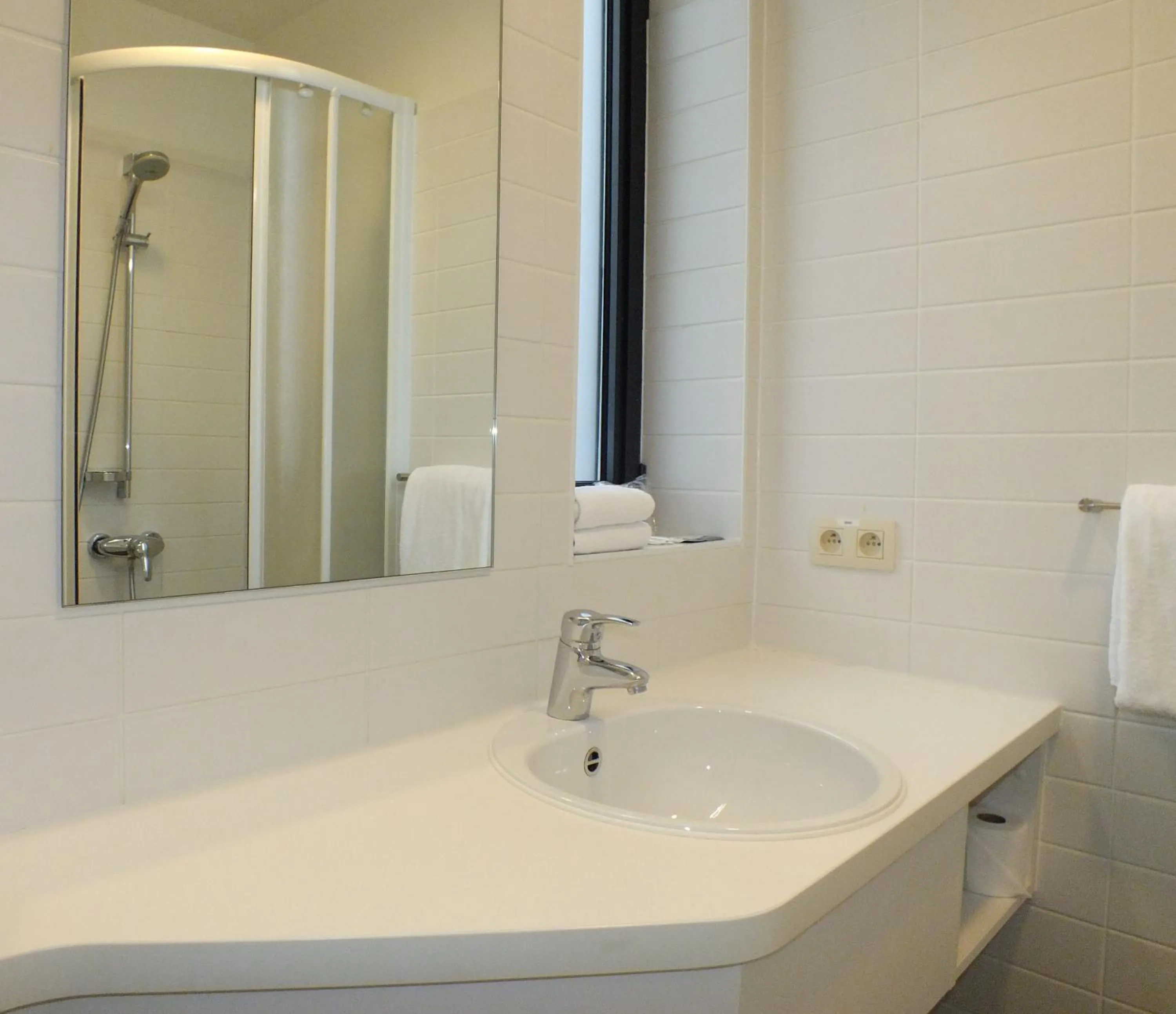 Bathroom in a&o Antwerpen Centraal