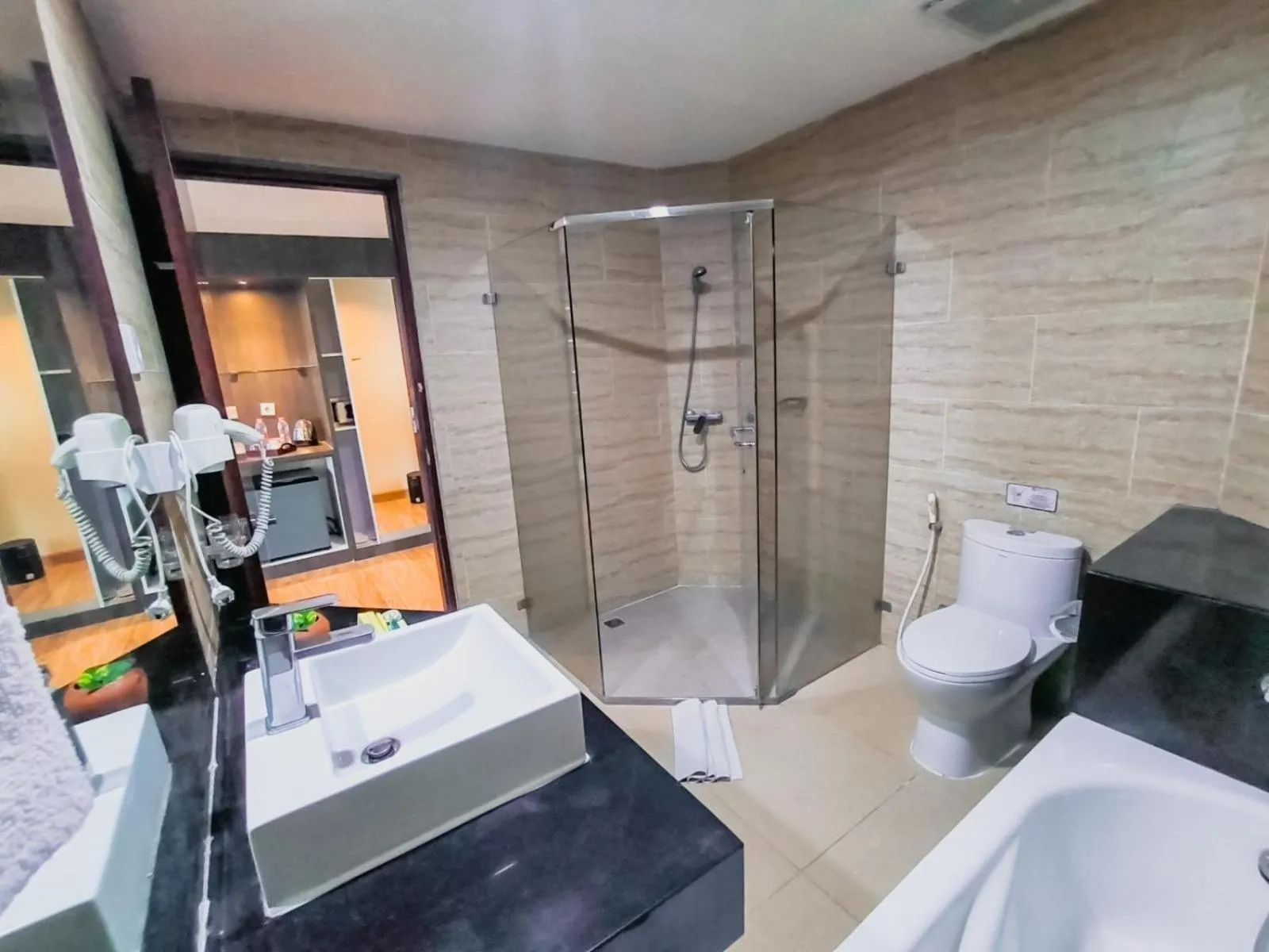 Hermes Palace Hotel Medan