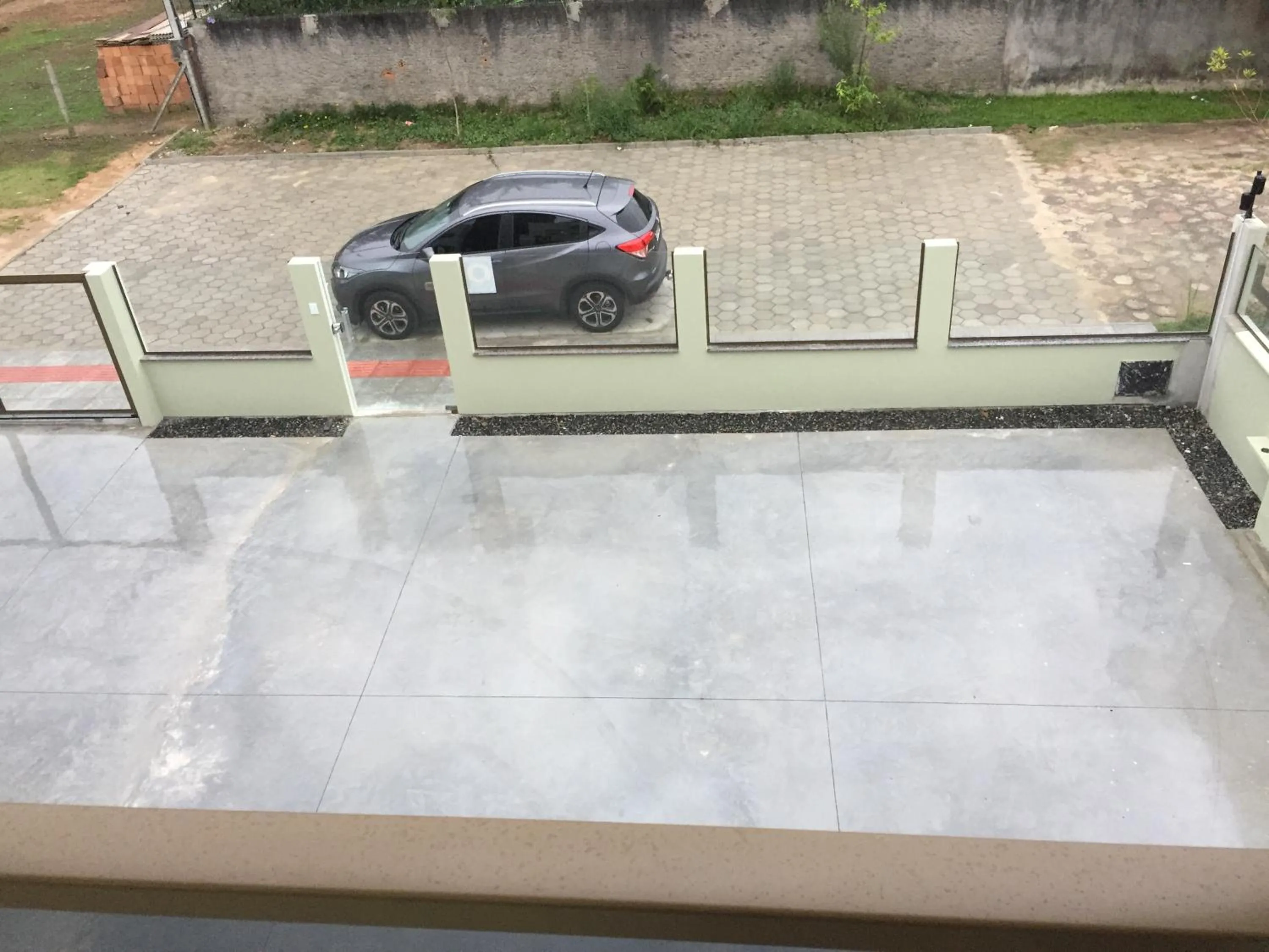 Inner courtyard view in Canto dos Pássaros Flat - Canasvieiras