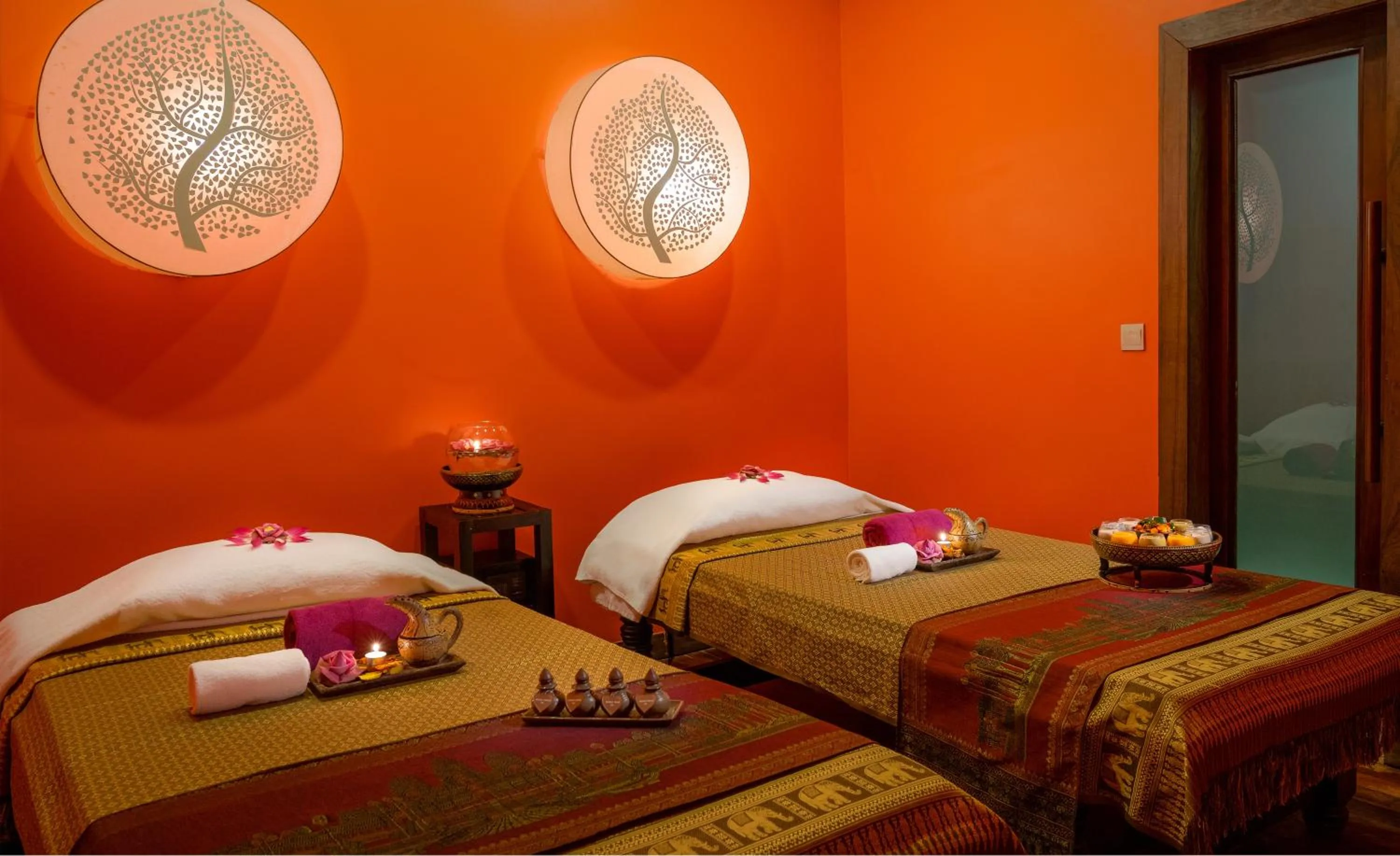 Massage, Bed in Golden Temple Hotel