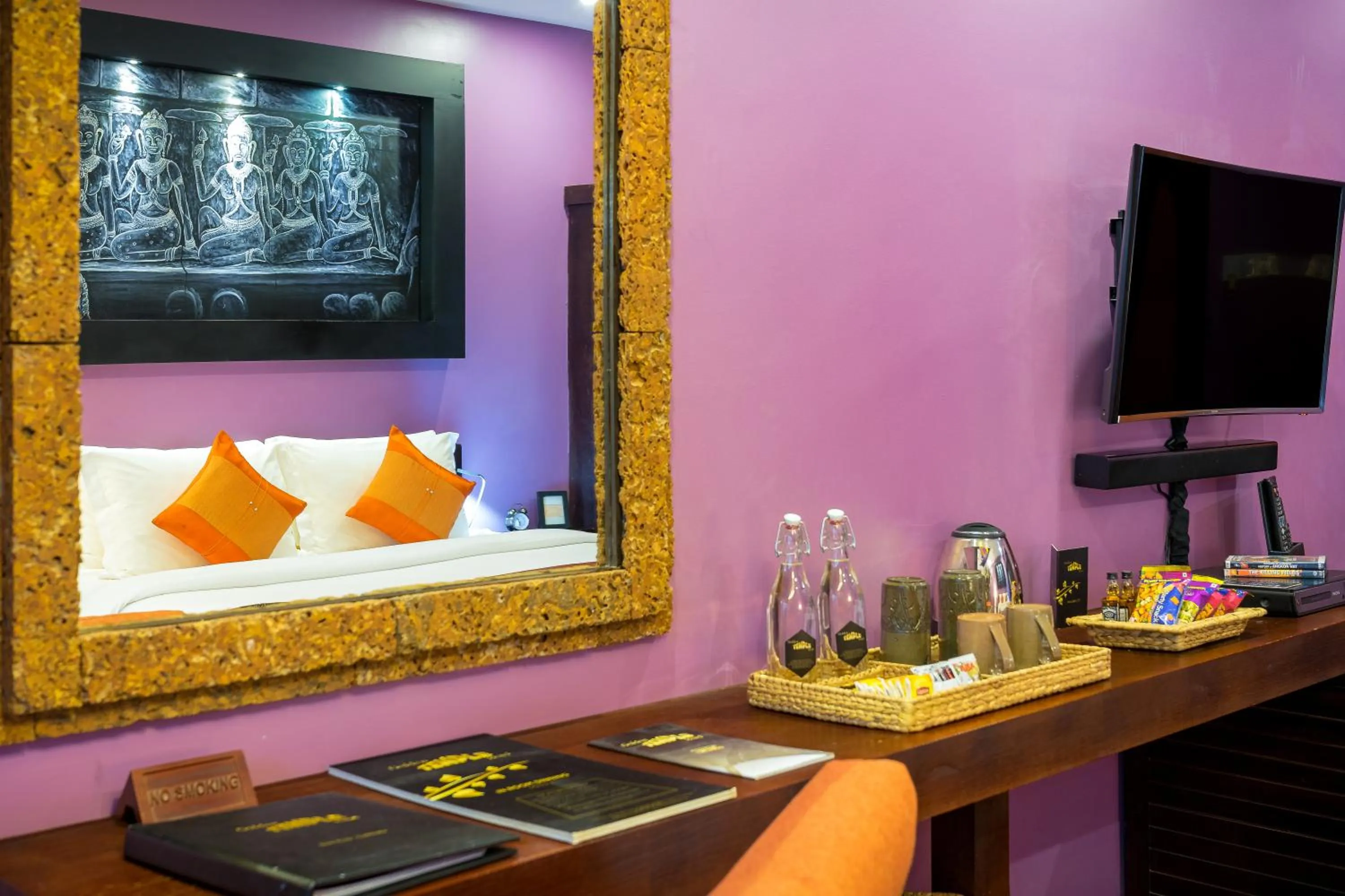 Coffee/tea facilities in Golden Temple Hotel