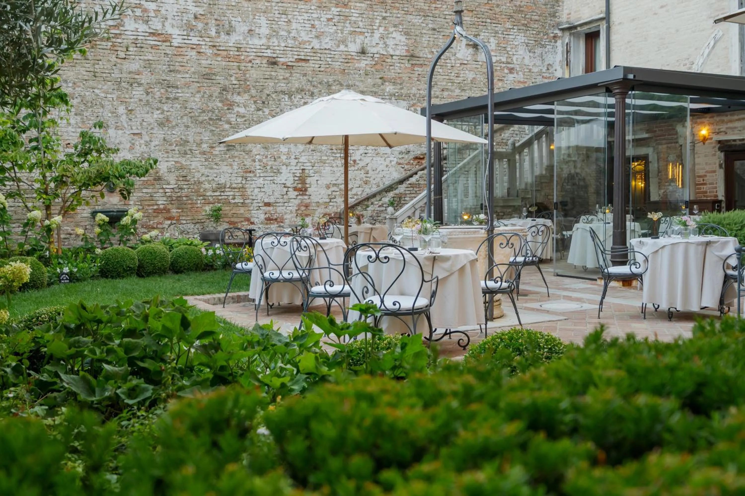 Restaurant/places to eat in Hotel Nani Mocenigo Palace