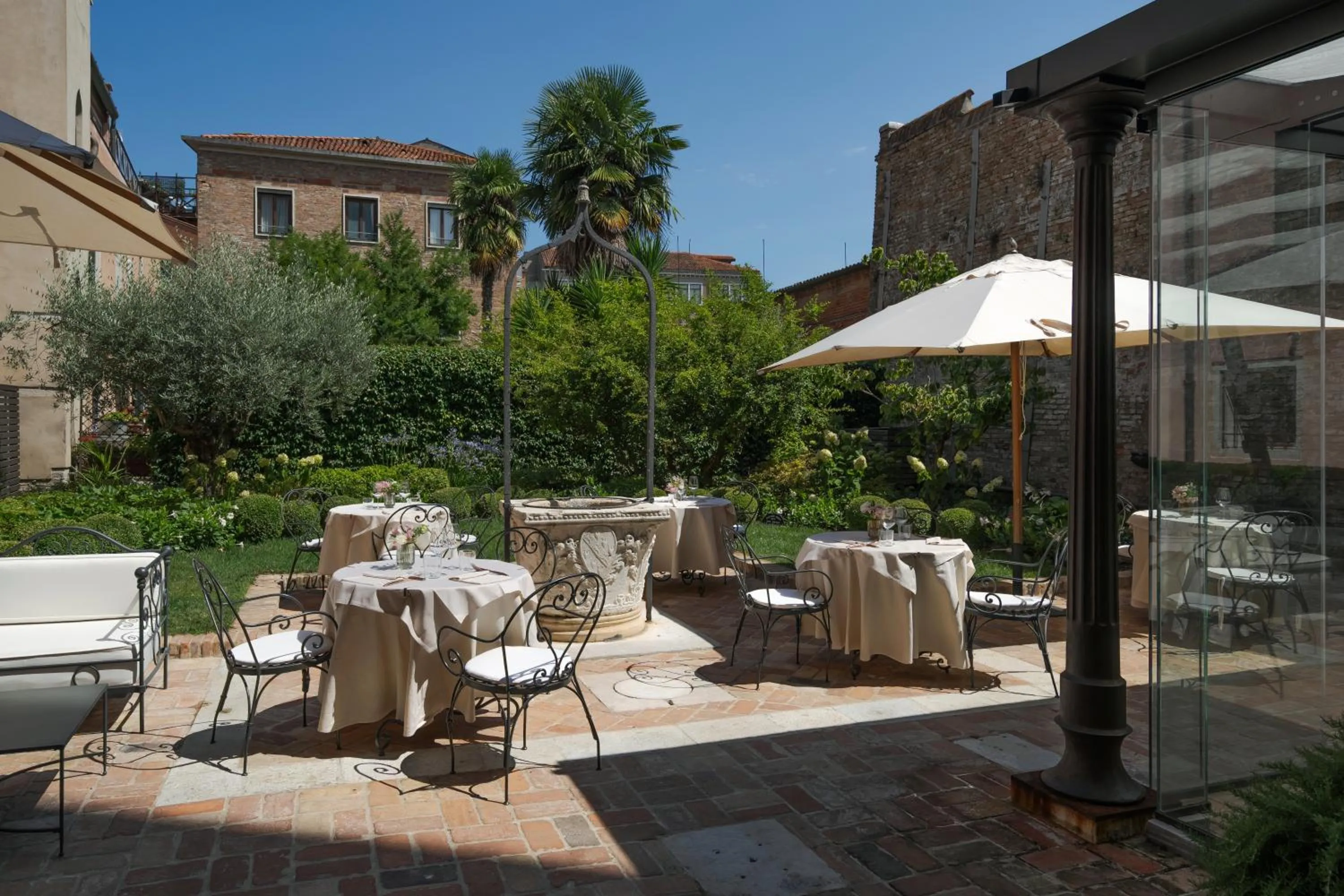 Garden in Hotel Nani Mocenigo Palace
