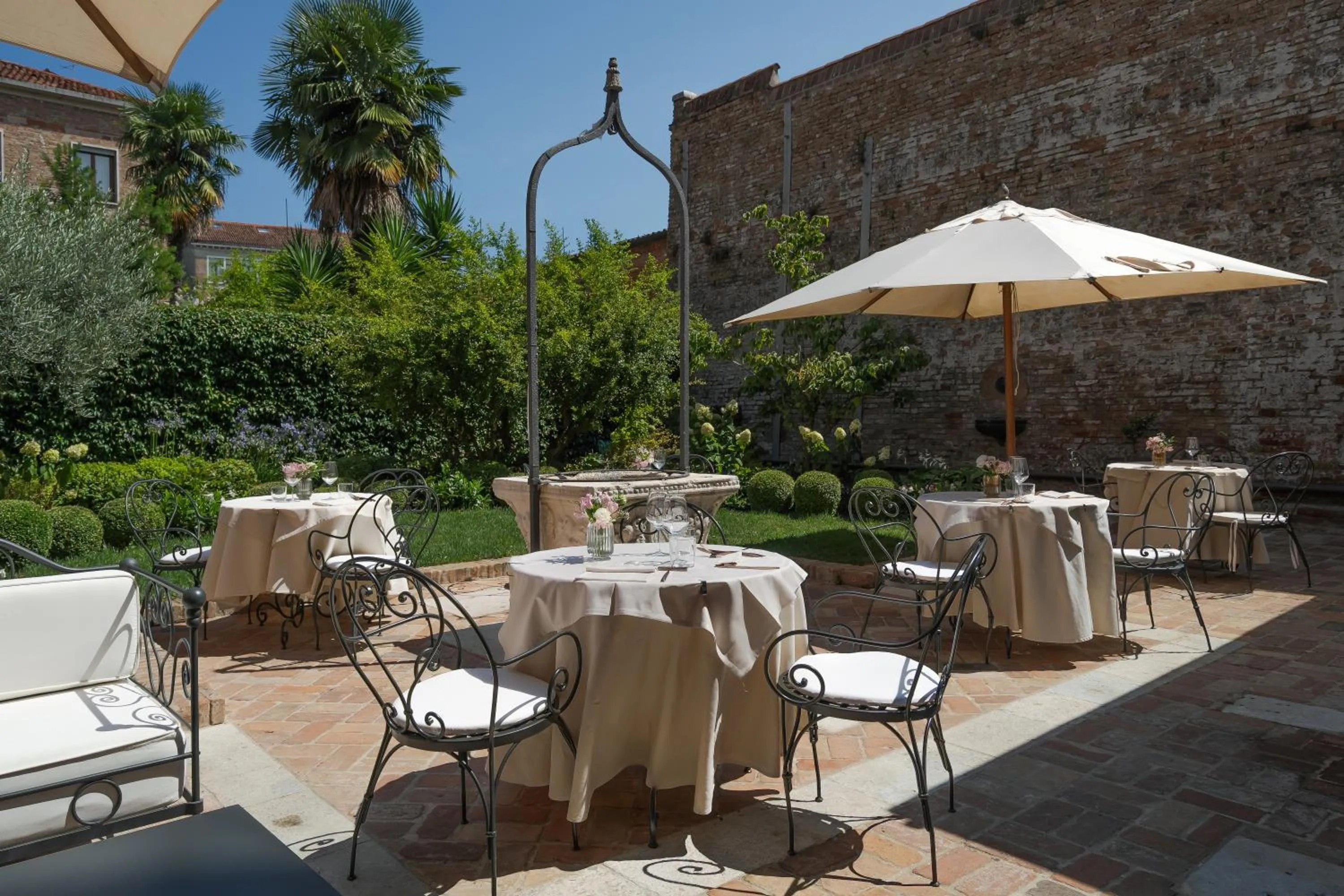 Garden in Hotel Nani Mocenigo Palace