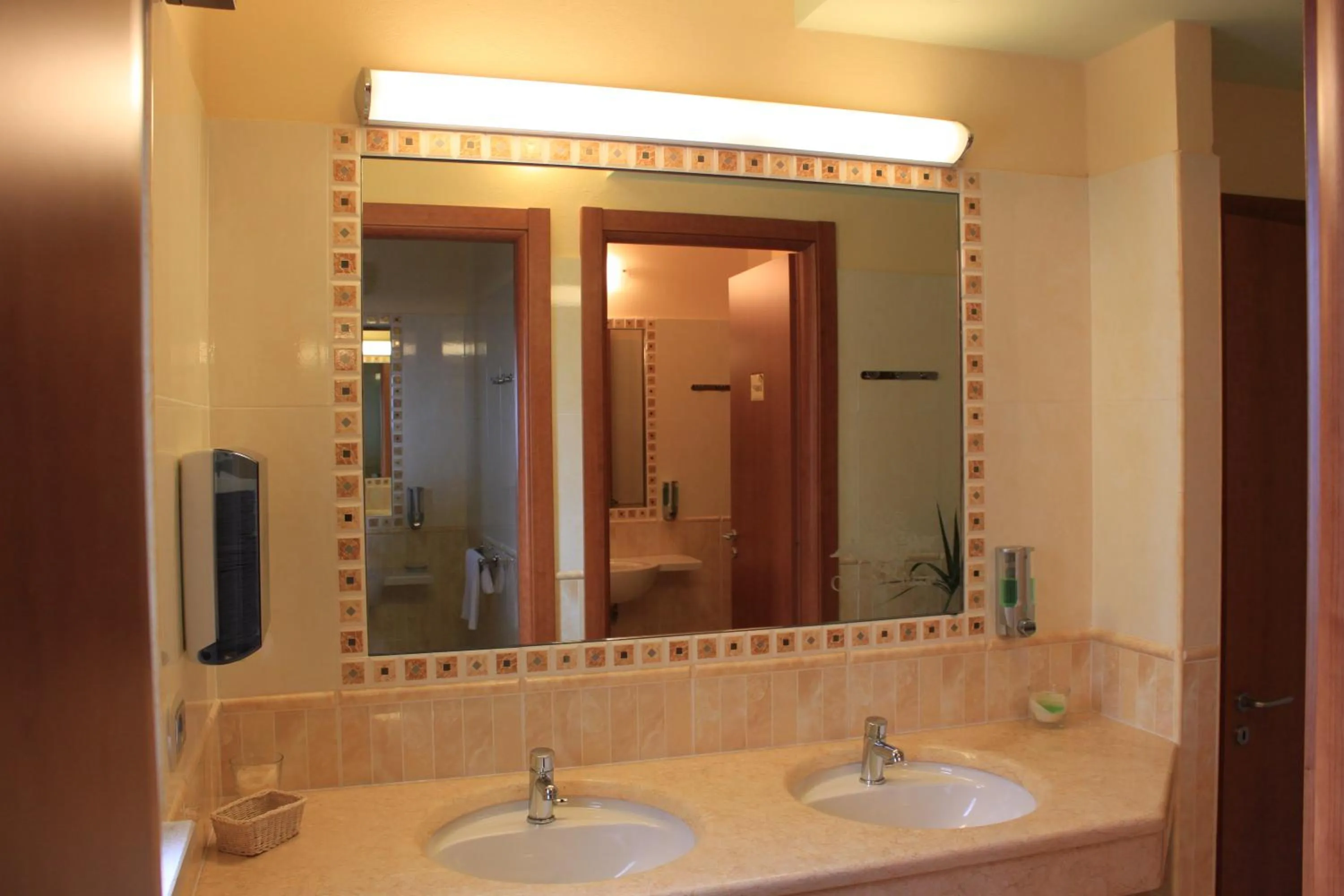 Bathroom in Hotel Sette E Mezzo