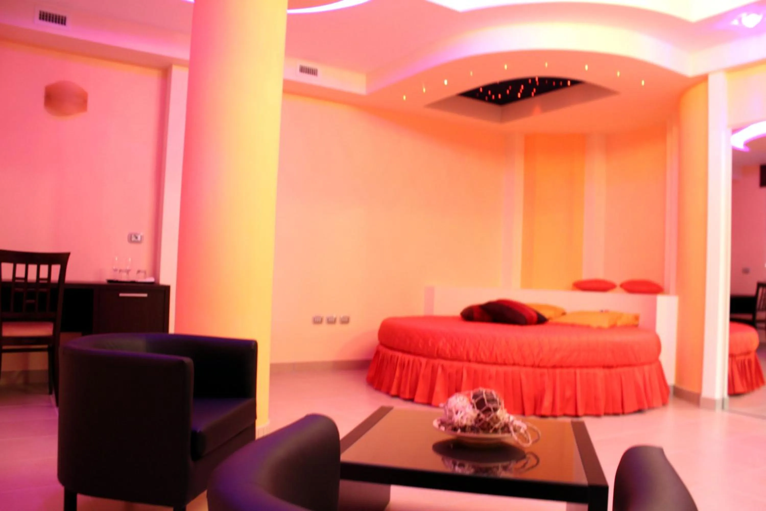 Bed in Hotel Sette E Mezzo