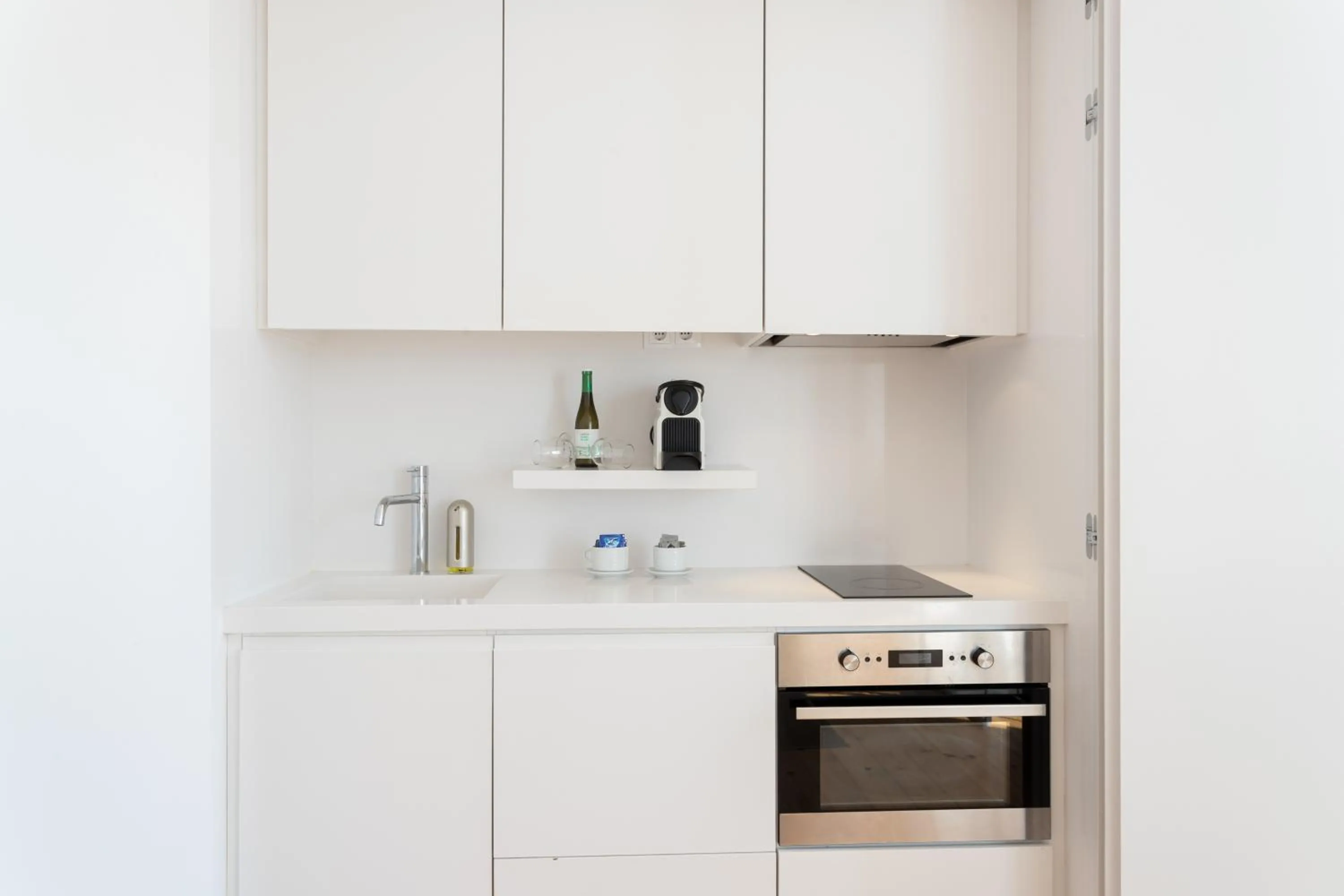 Kitchen or kitchenette in Chiado Cozy Apartments - by LU Holidays