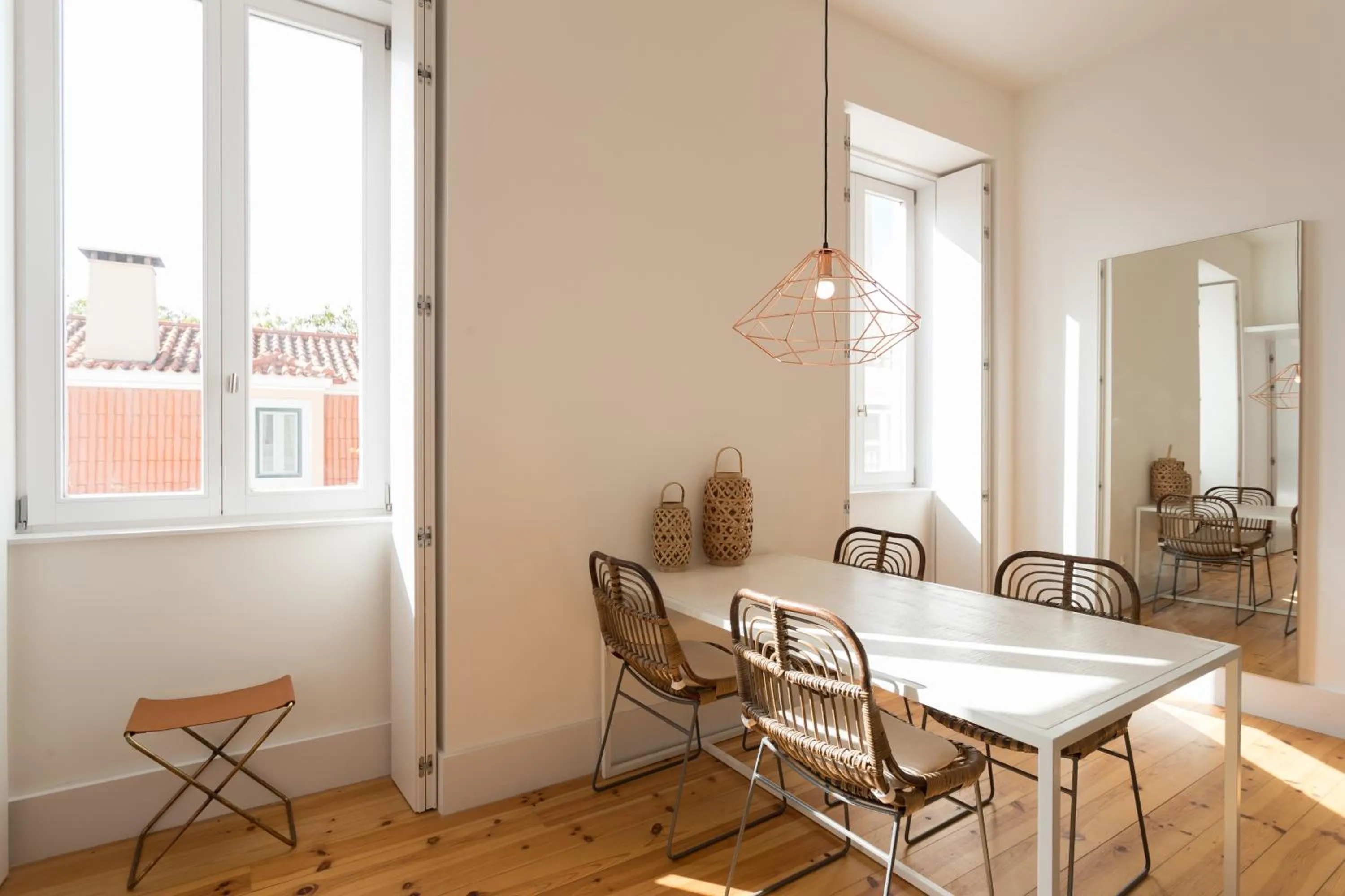 Dining area in Chiado Cozy Apartments - by LU Holidays