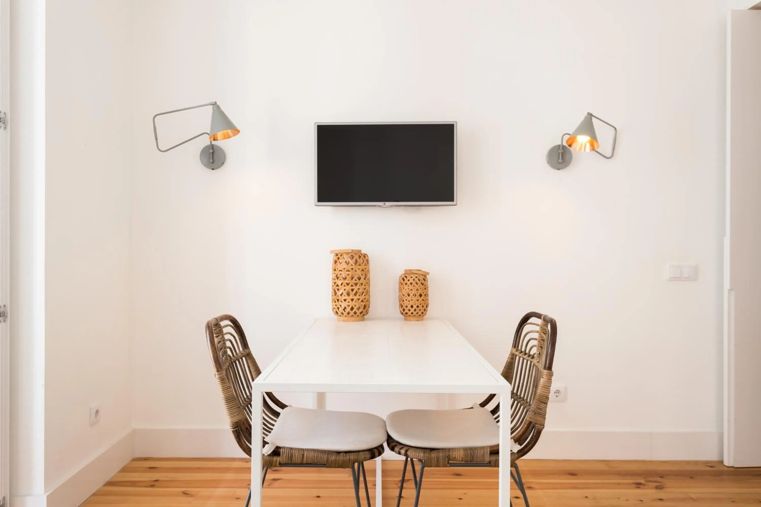 Dining area in Chiado Cozy Apartments - by LU Holidays