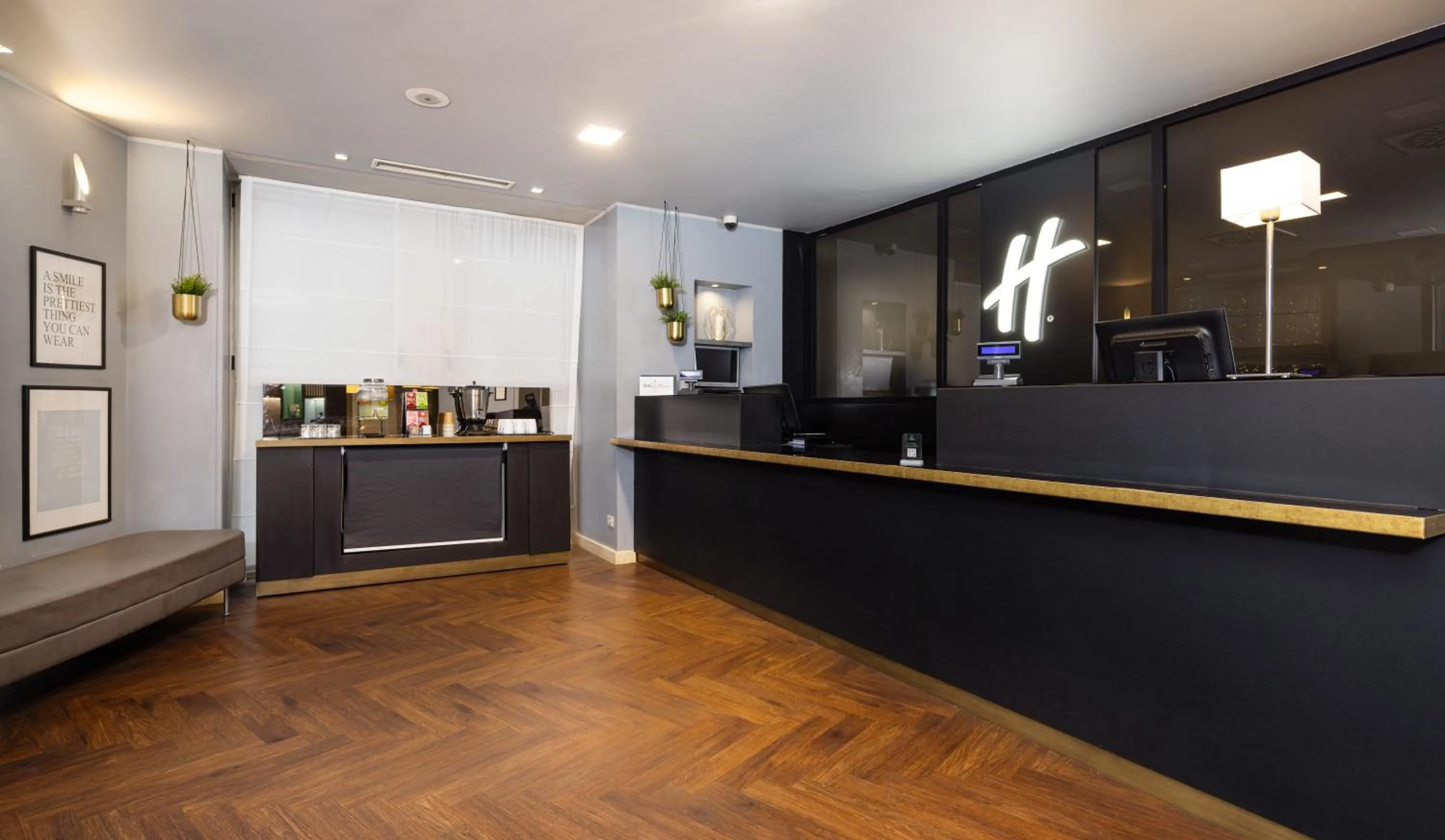 Lobby or reception in Holiday Inn Milan Garibaldi Station by IHG