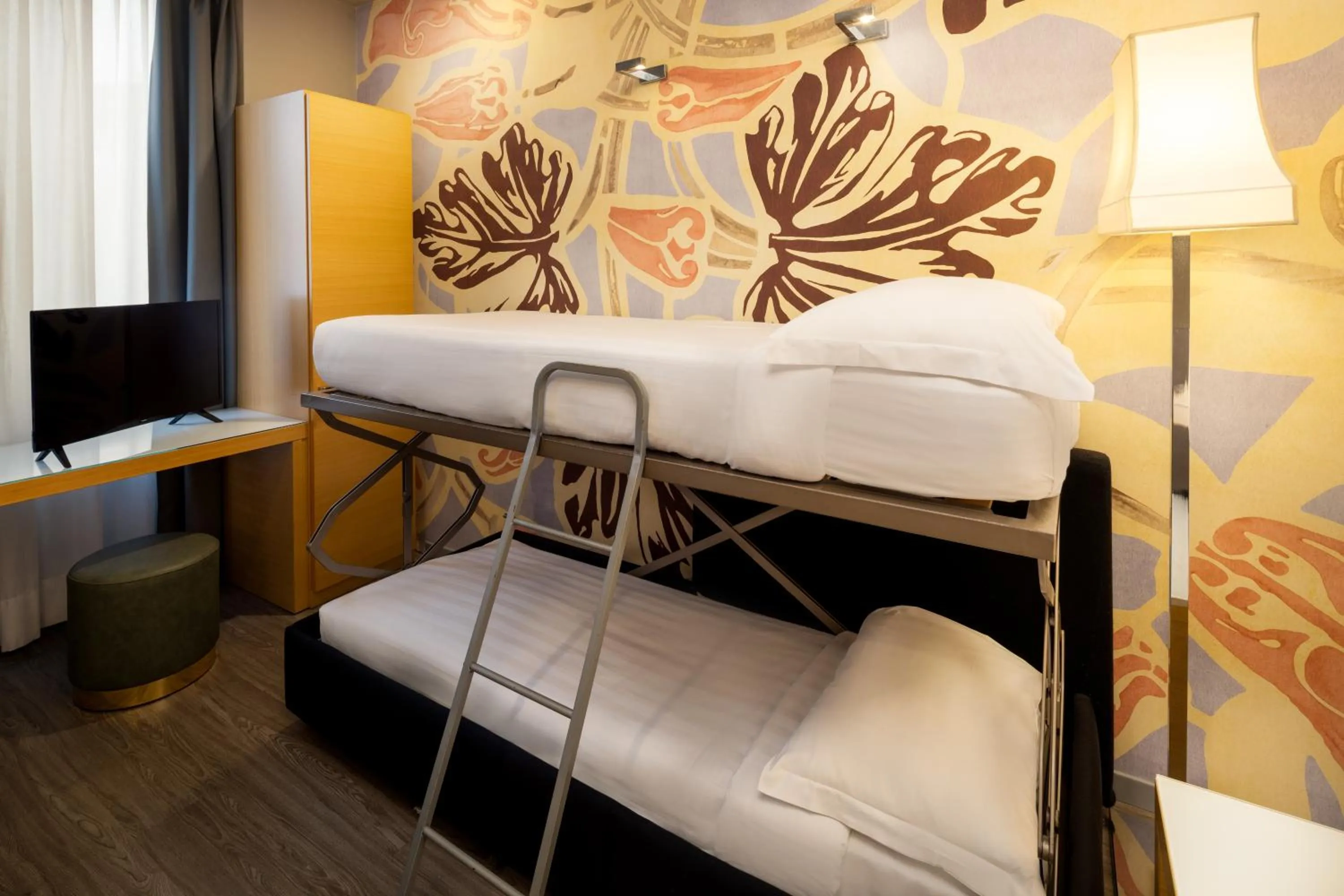 bunk bed, Bed in Holiday Inn Milan Garibaldi Station by IHG