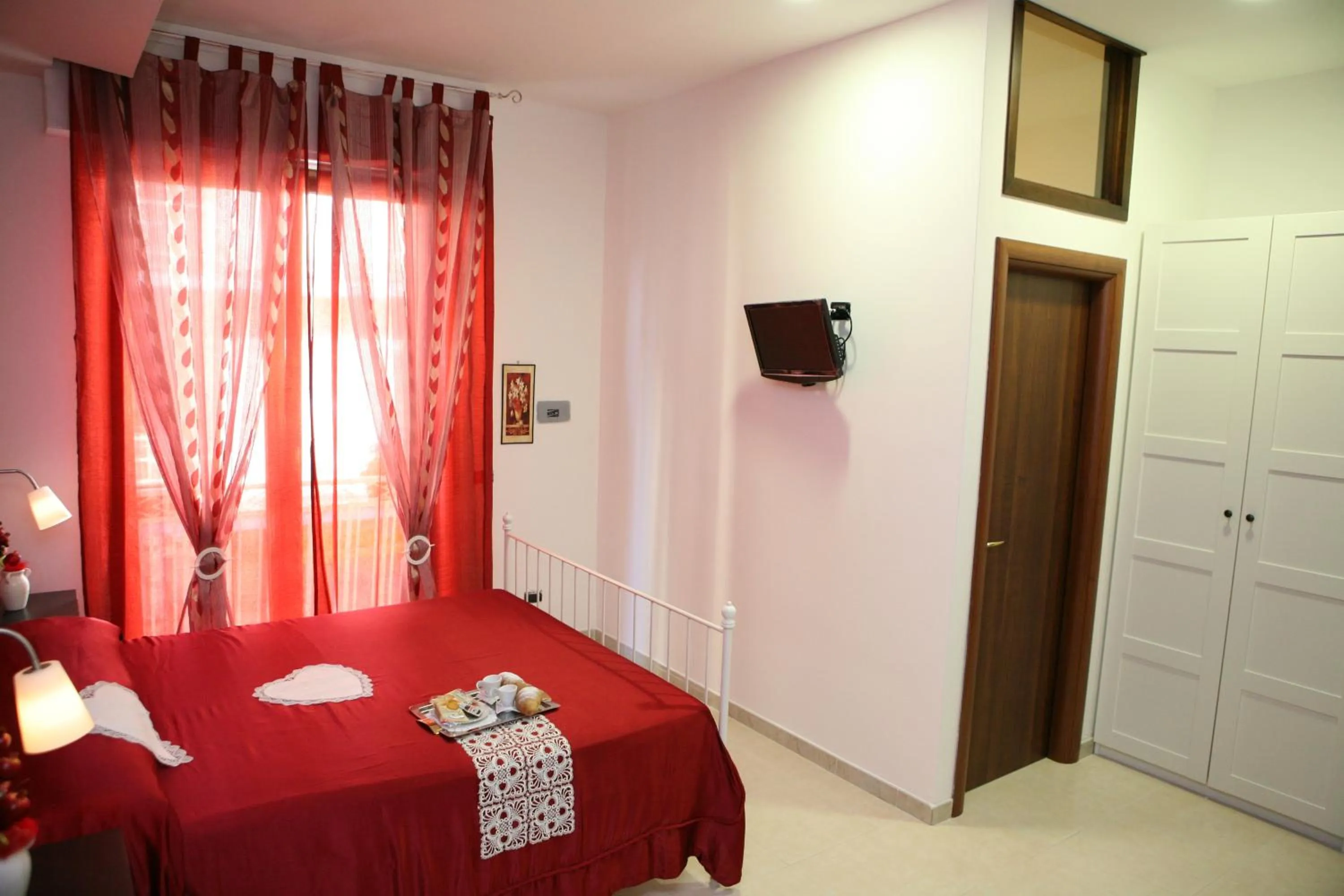 Photo of the whole room, Bed in B&B Dolcevita