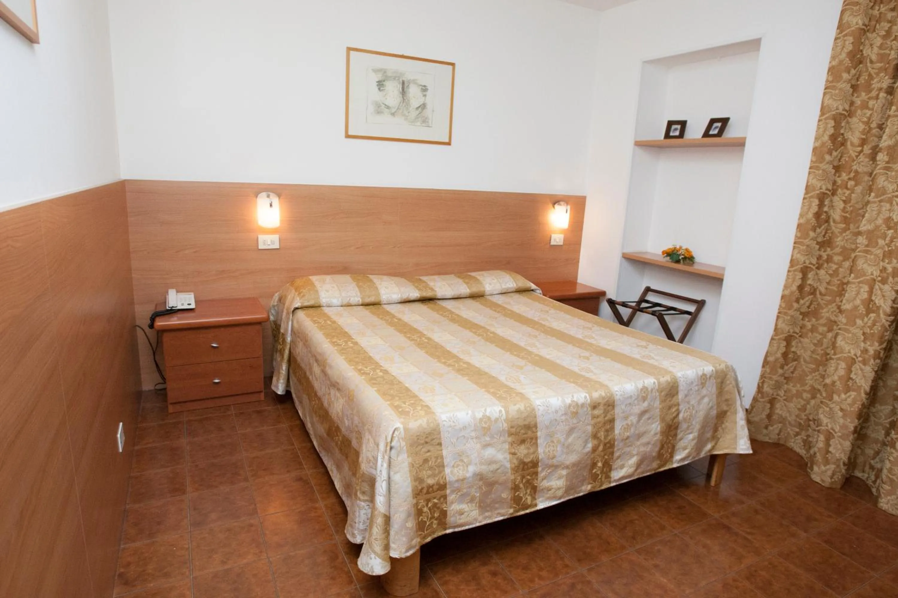 Bedroom, Bed in Hotel Ristorante Alla Botte
