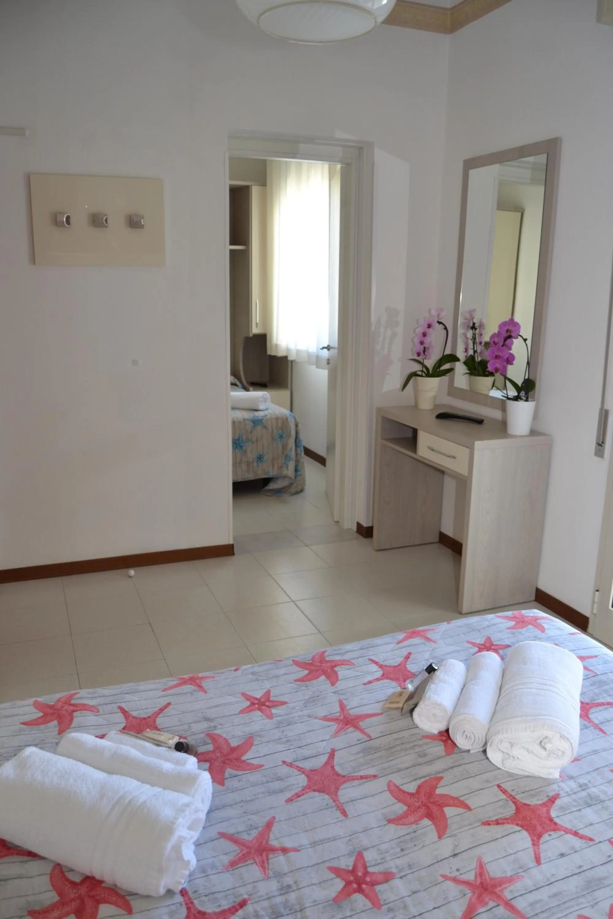 Photo of the whole room in Hotel Suisse