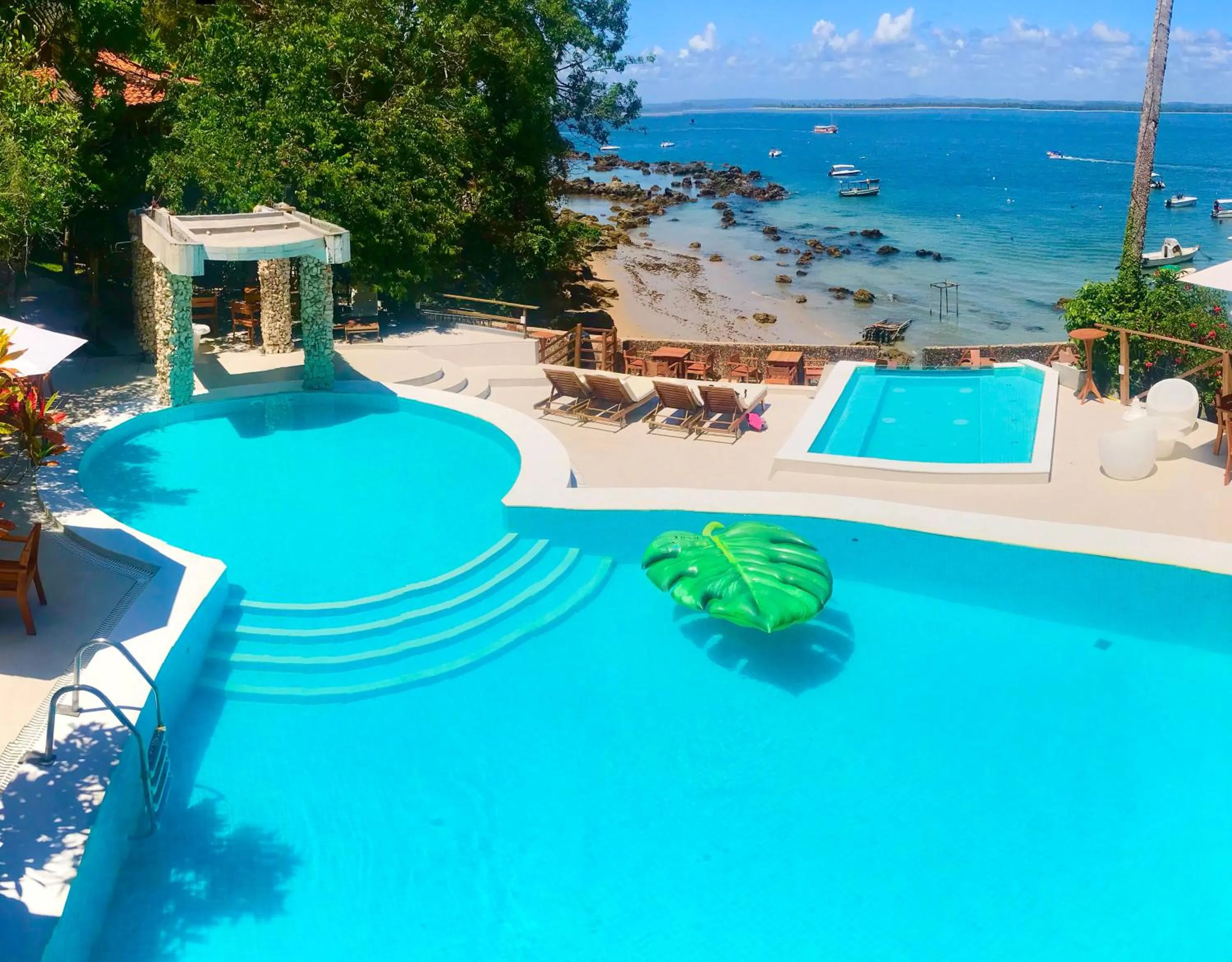 Pool view in Hotel Portaló