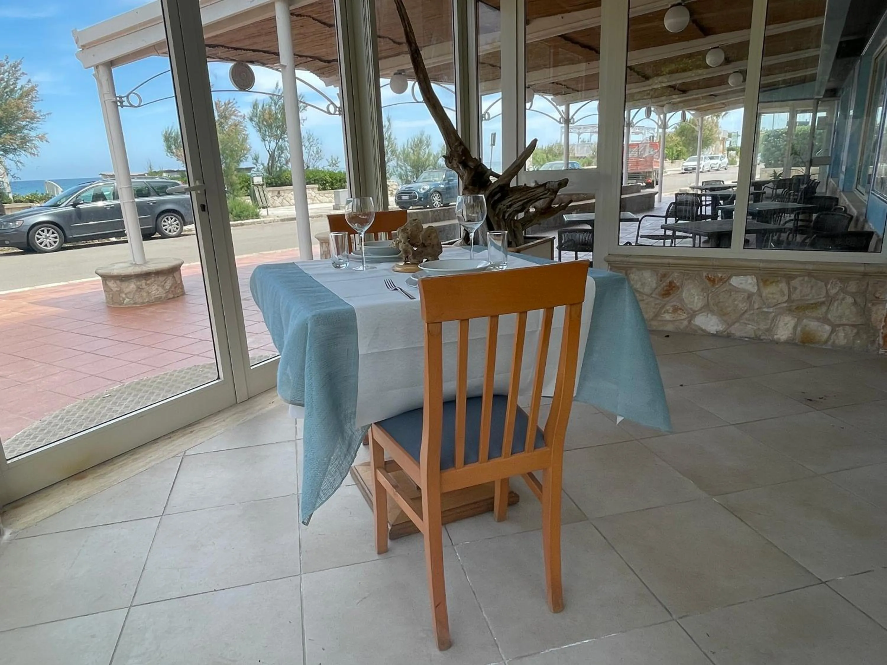 Restaurant/places to eat in Gatto Bianco Casalabate