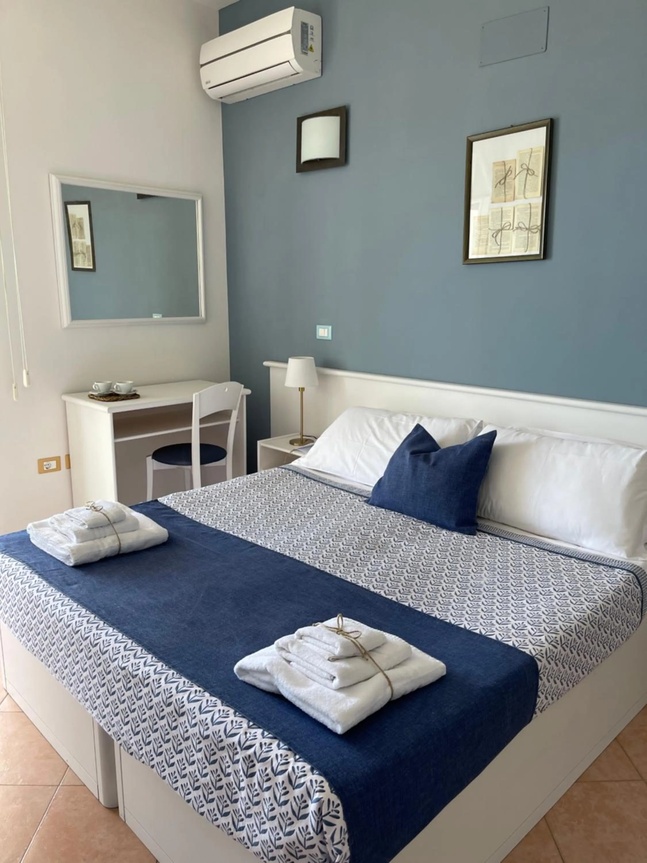 Gatto Bianco Casalabate