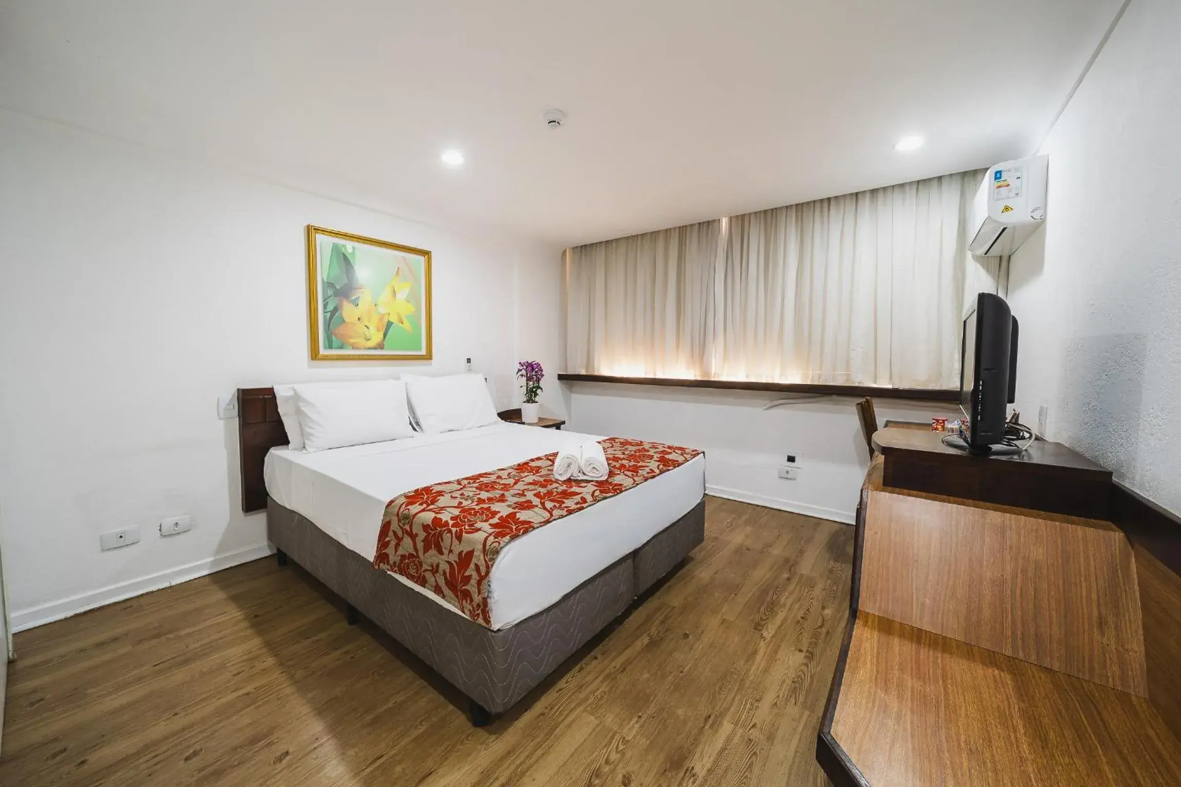 Twin Room in Hotel Dan Inn Curitiba Centro By Nacional Inn Twin Room in Hotel Dan Inn Curitiba Centro By Nacional Inn