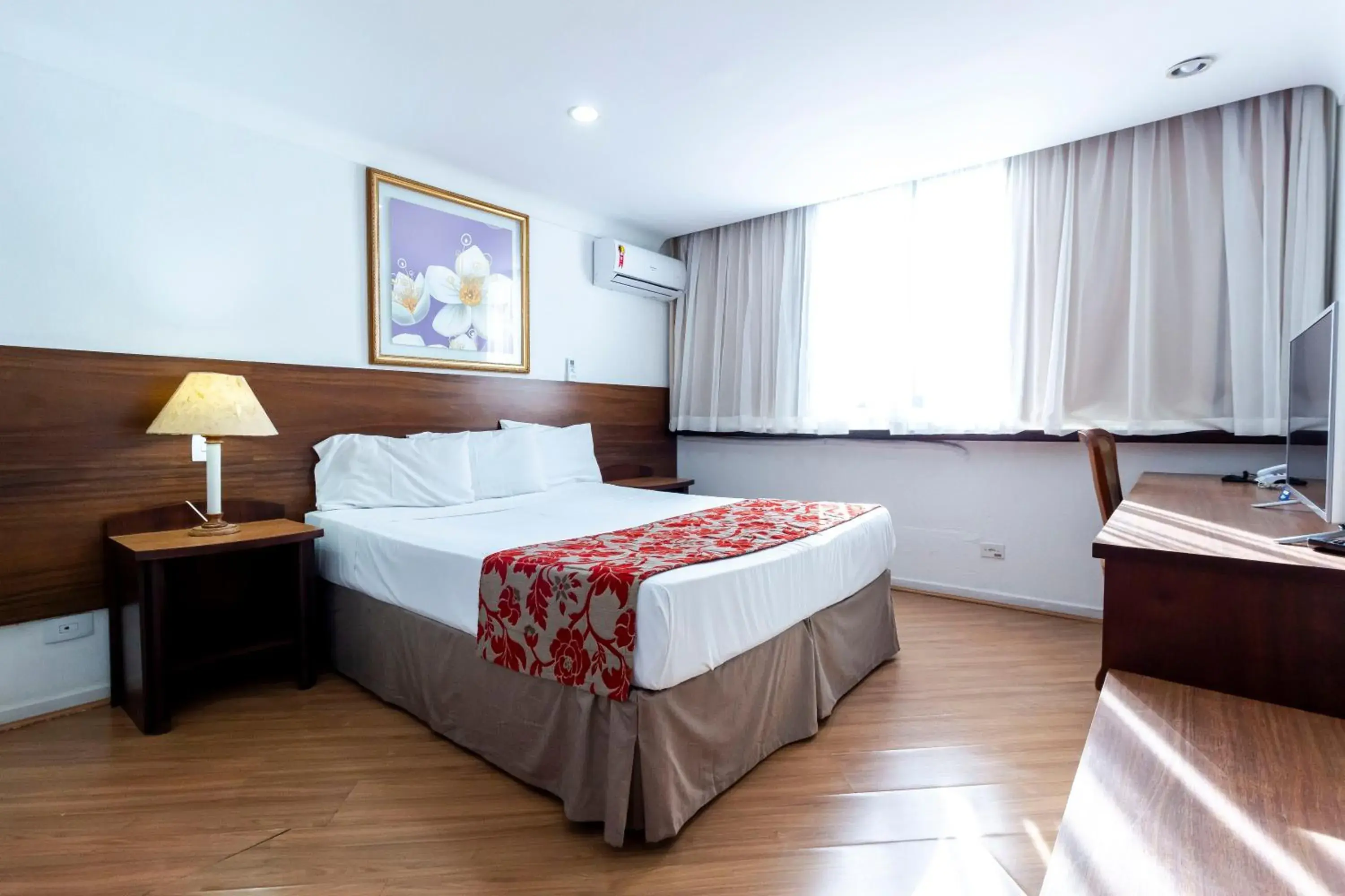 Executive Double Room in Hotel Dan Inn Curitiba Centro By Nacional Inn Executive Double Room in Hotel Dan Inn Curitiba Centro By Nacional Inn