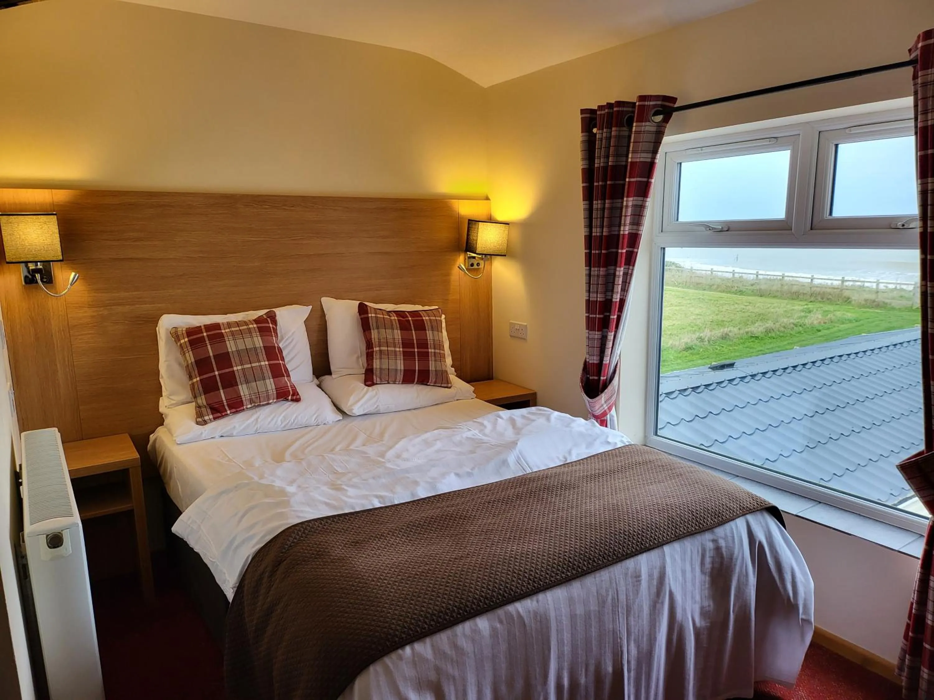 Bed in The Cliff Top Inn