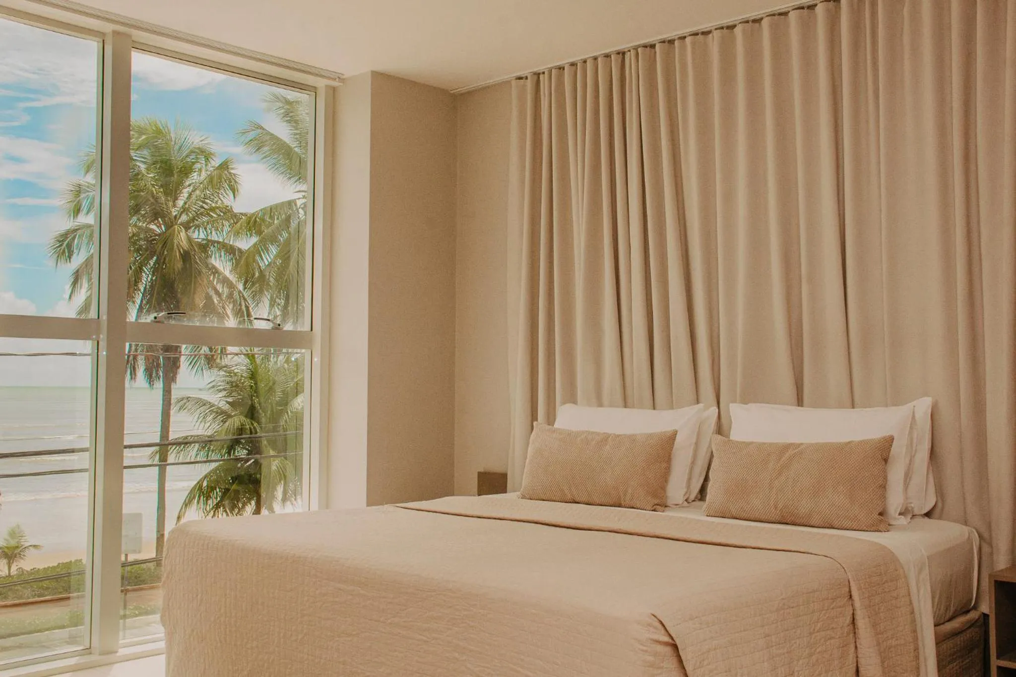 Bed in Nord Easy Green Sunset