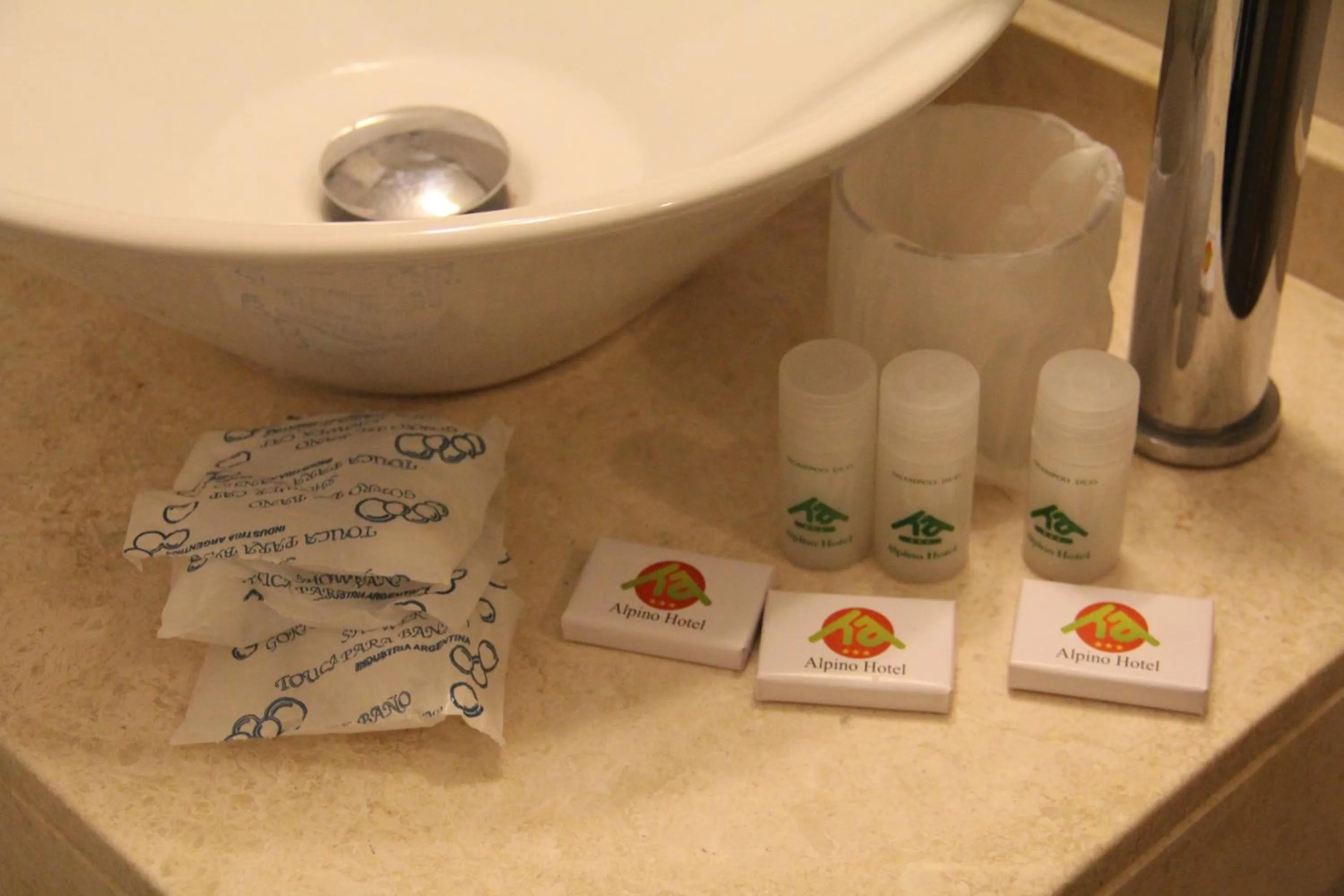 Toilet in Alpino Hotel