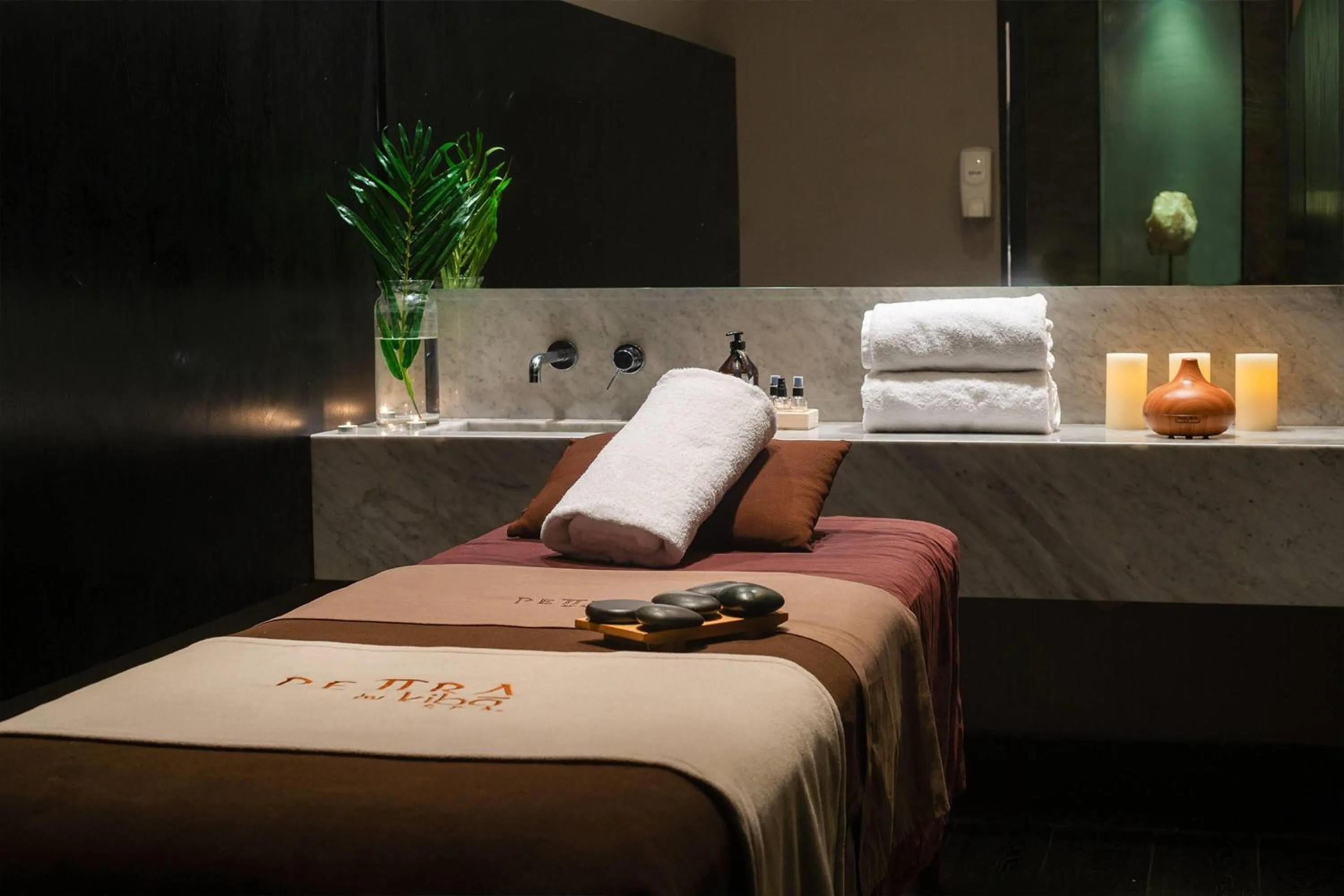 Spa and wellness centre/facilities, Bed in Wyndham Santiago Pettra
