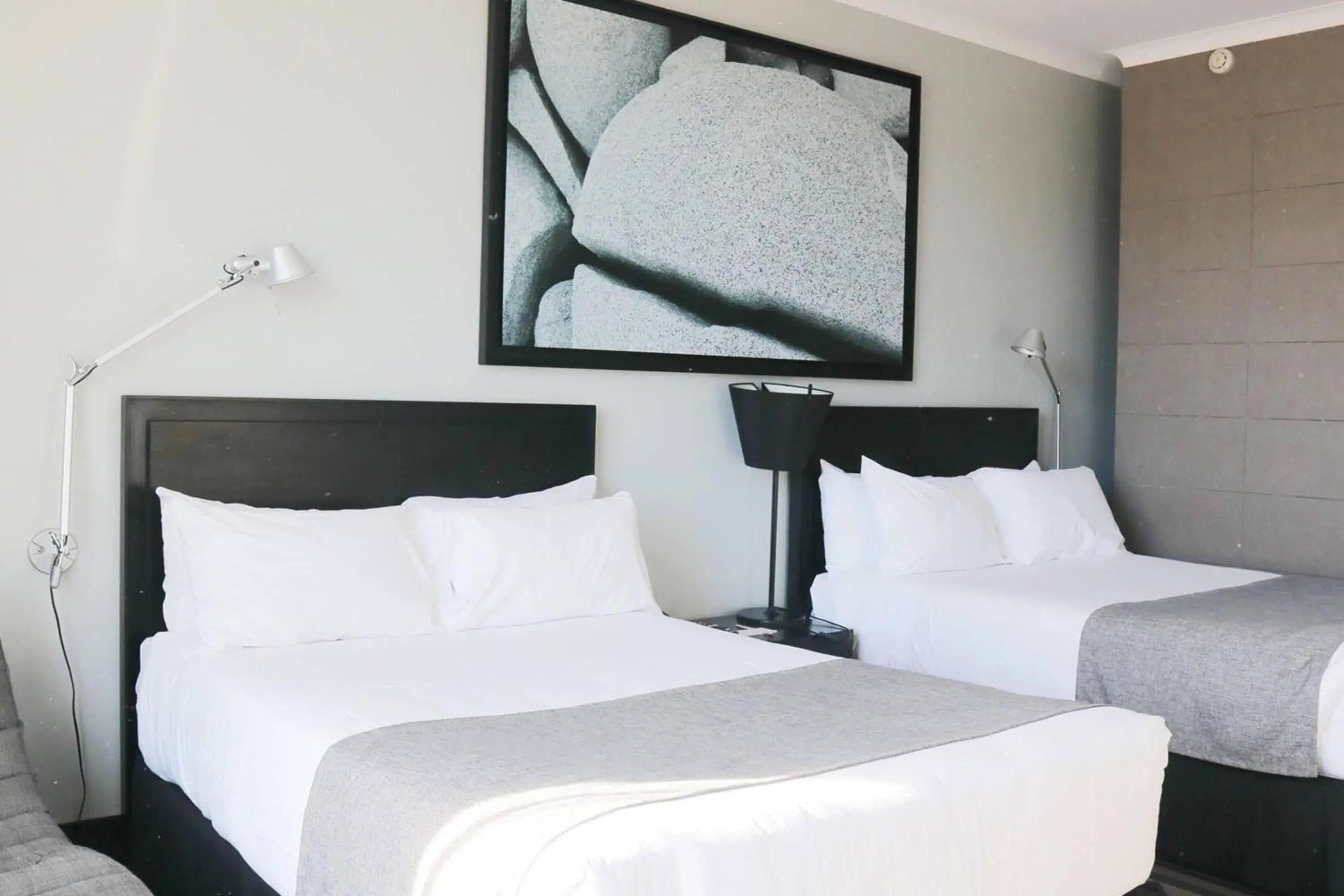 Double Room with Two Double Beds - single occupancy - Non-Smoking in Wyndham Santiago Pettra Double Room with Two Double Beds - single occupancy - Non-Smoking in Wyndham Santiago Pettra