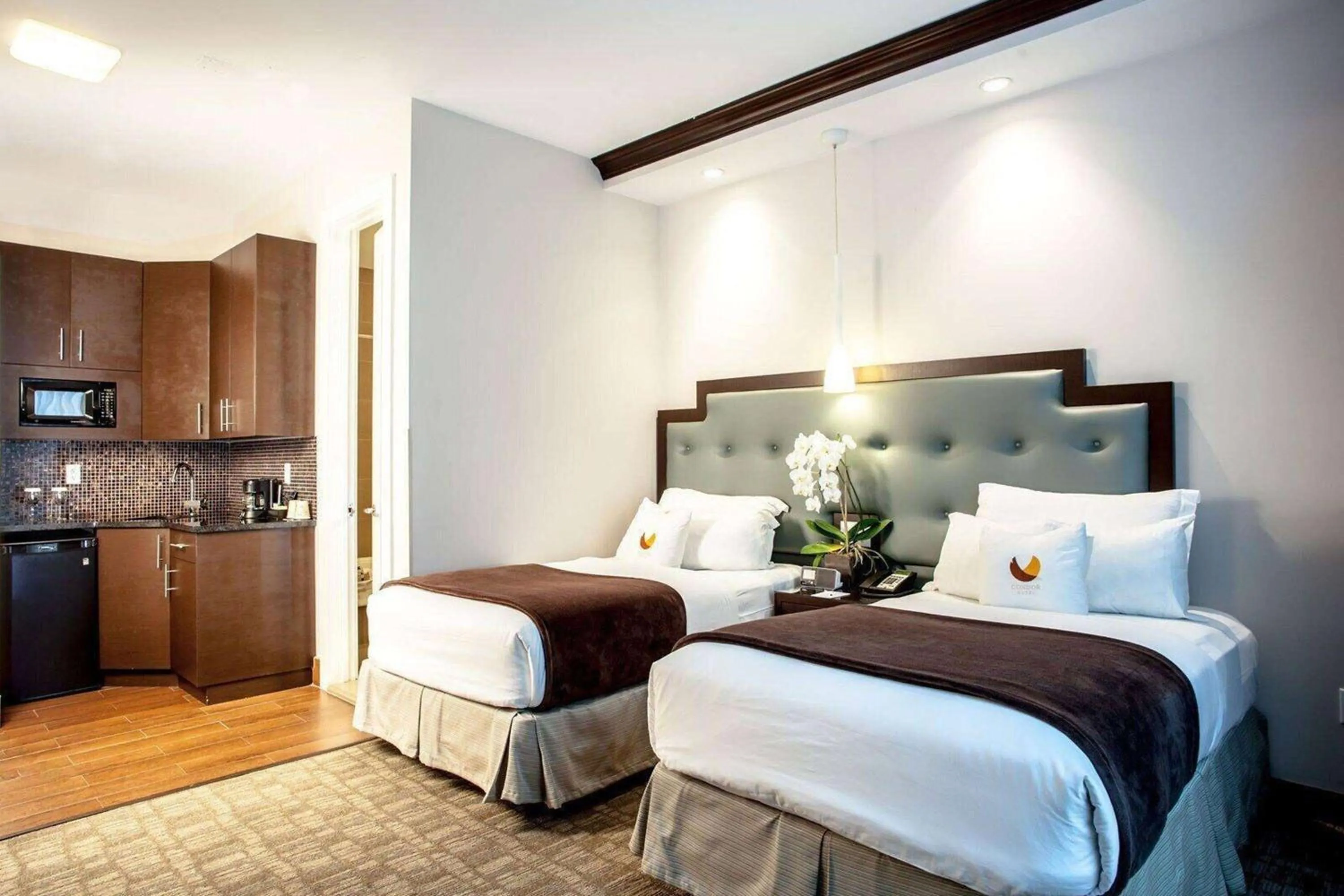 Photo of the whole room, Bed in Aura Hotel Brooklyn