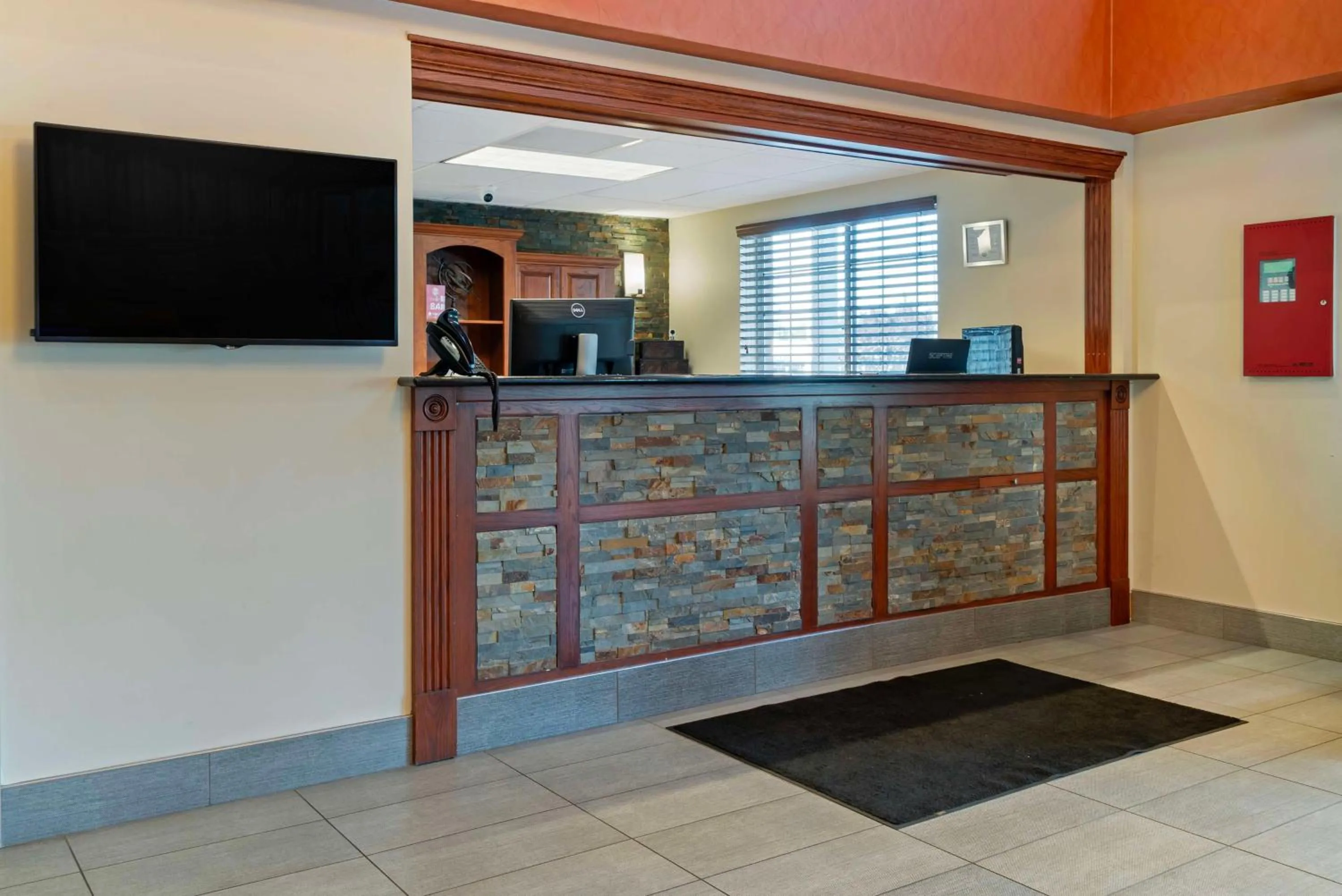 Lobby or reception in Best Western Executive Inn & Suites