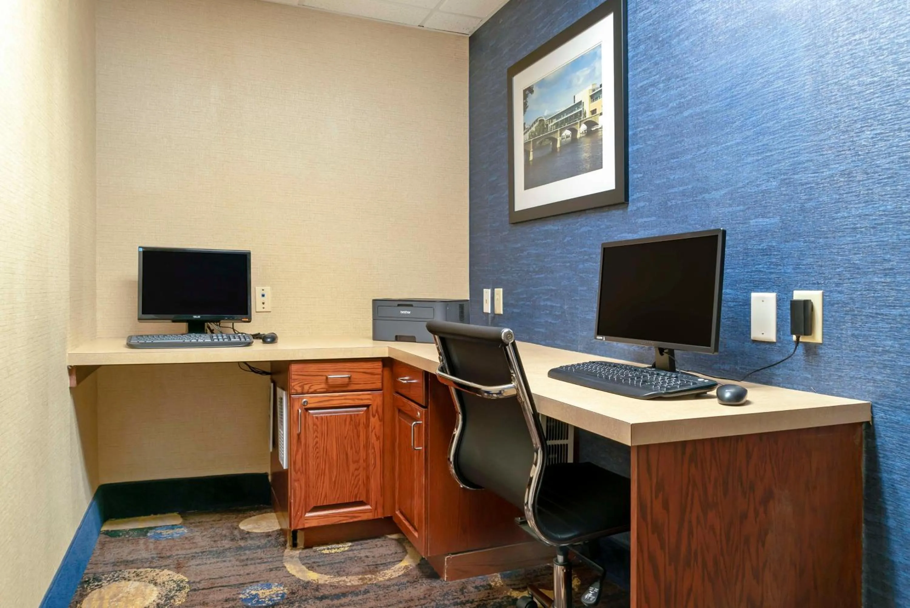 Business facilities in Best Western Executive Inn & Suites