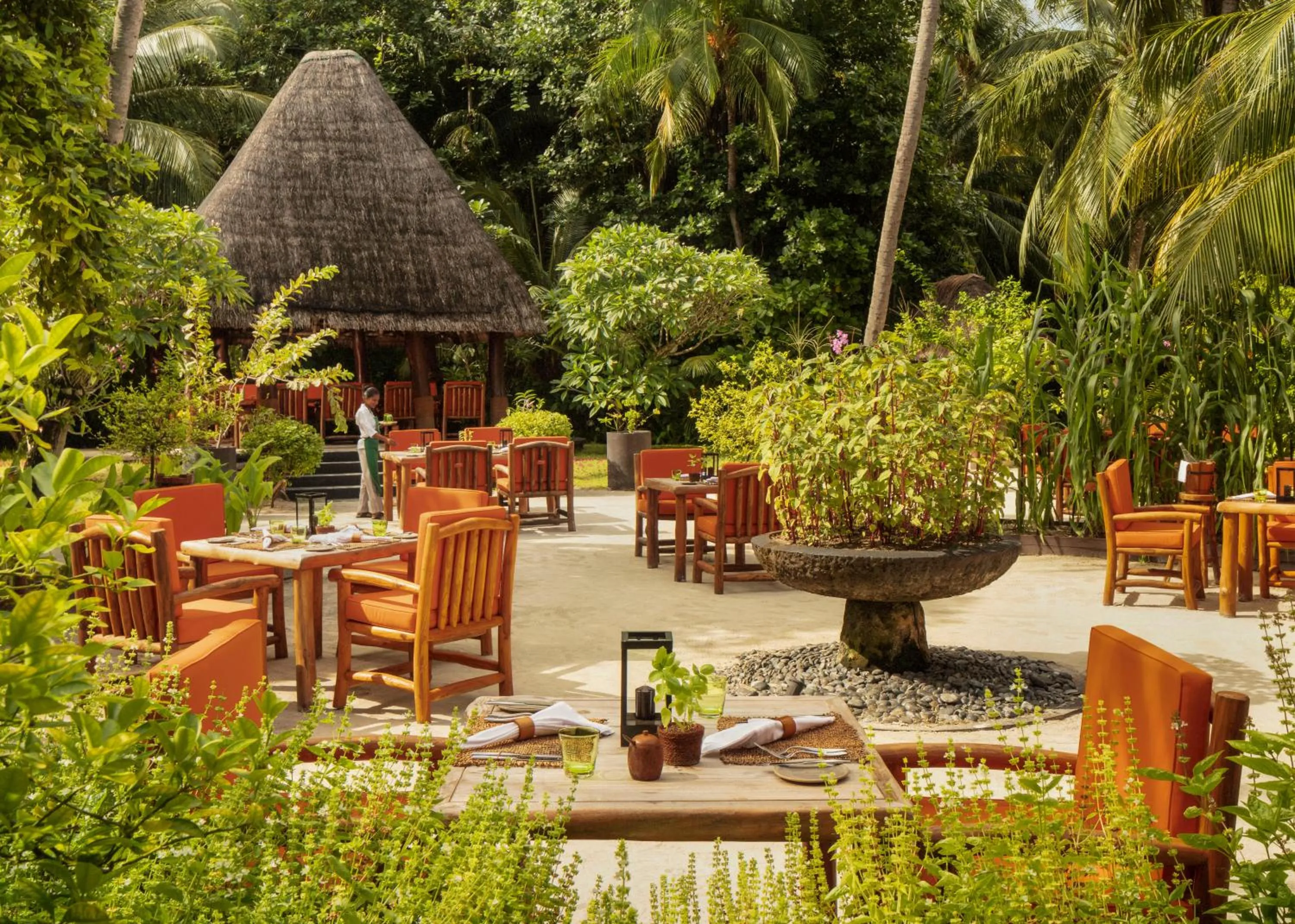 Restaurant/places to eat in One&Only Reethi Rah