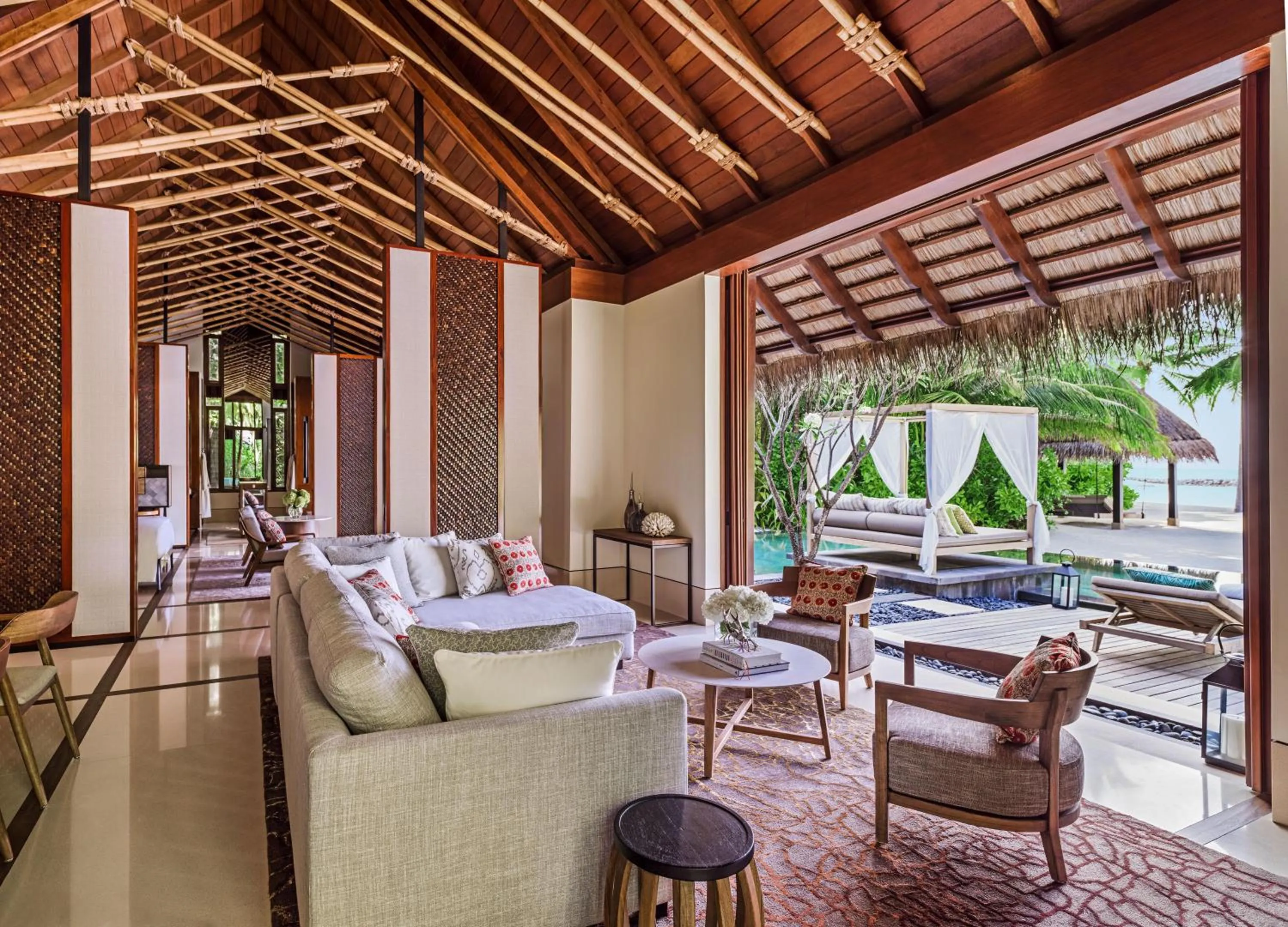 Balcony/Terrace in One&Only Reethi Rah