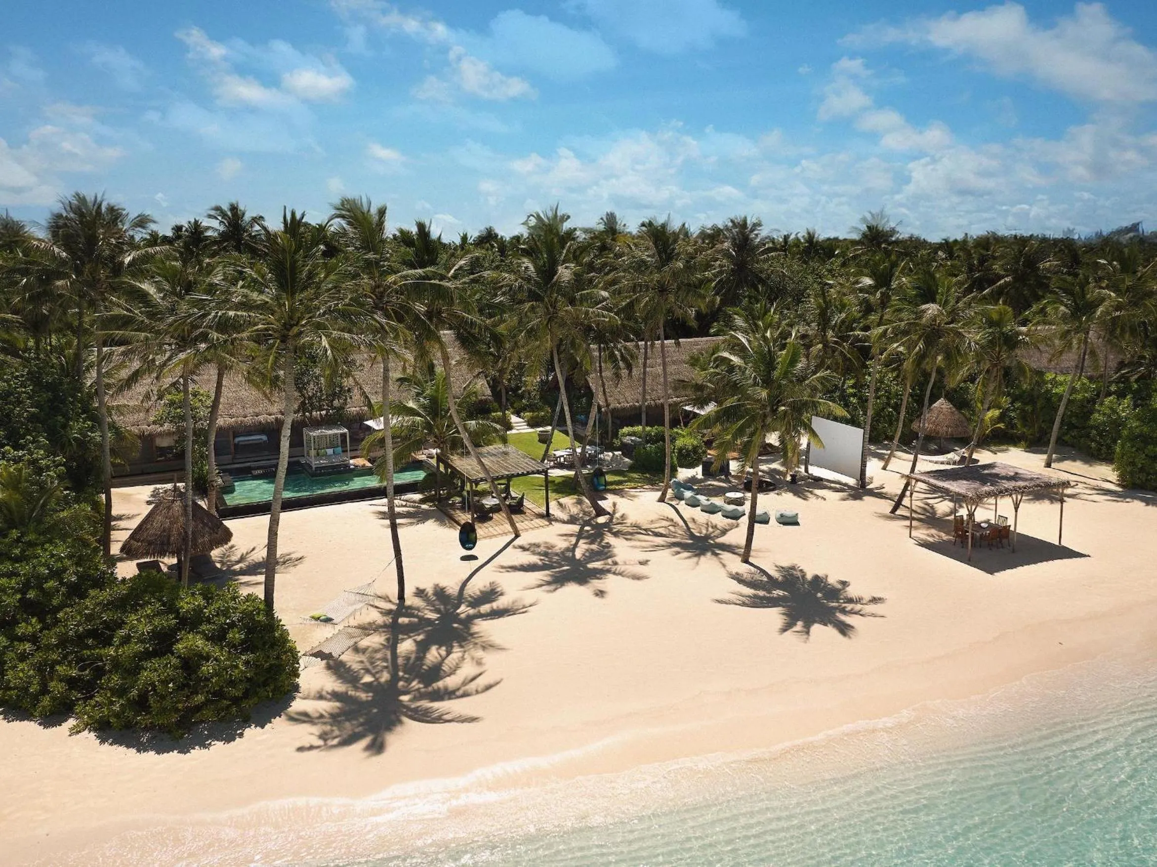 Photo of the whole room in One&Only Reethi Rah