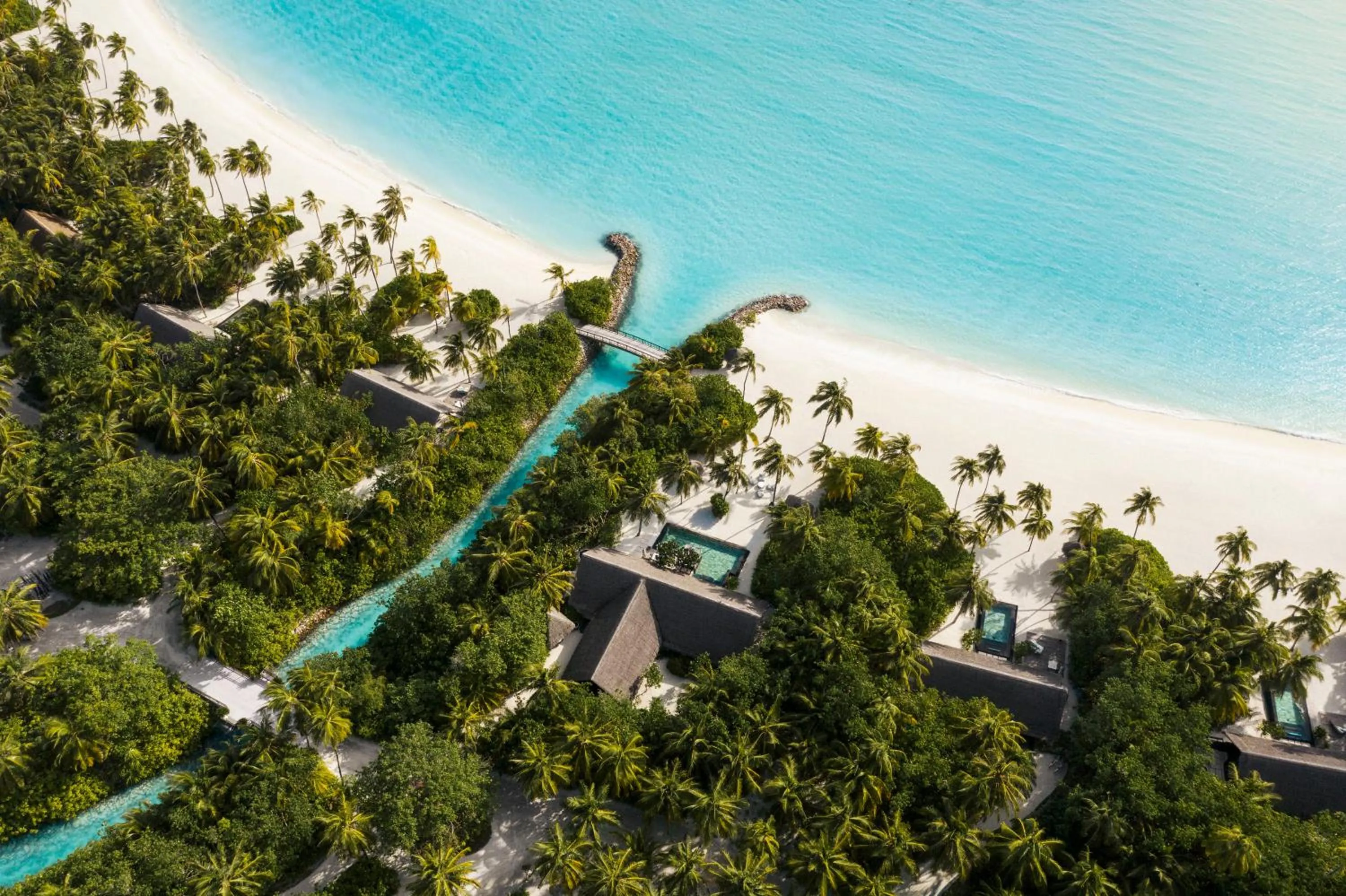 Property building in One&Only Reethi Rah